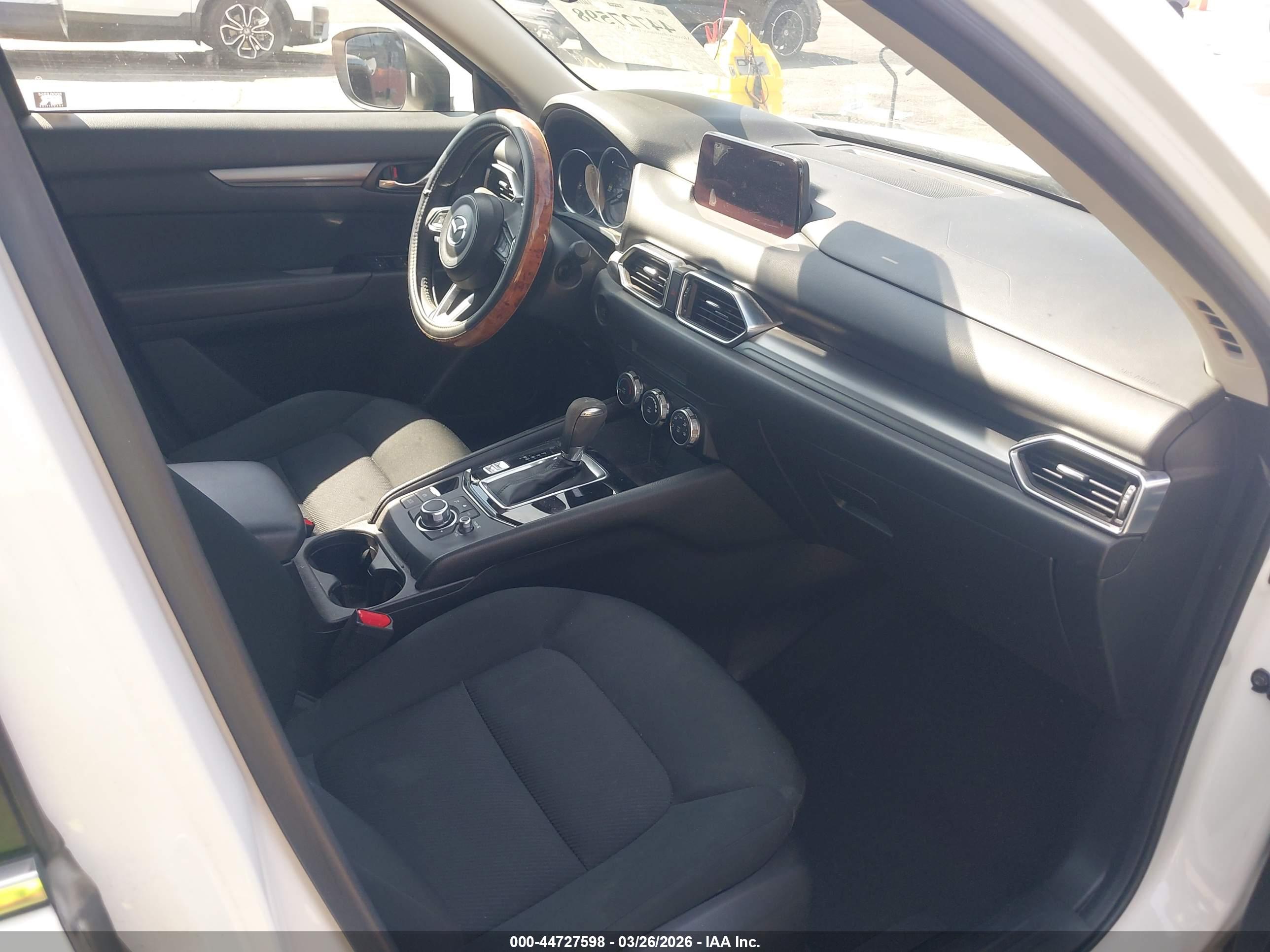 MAZDA CX-5 image 5