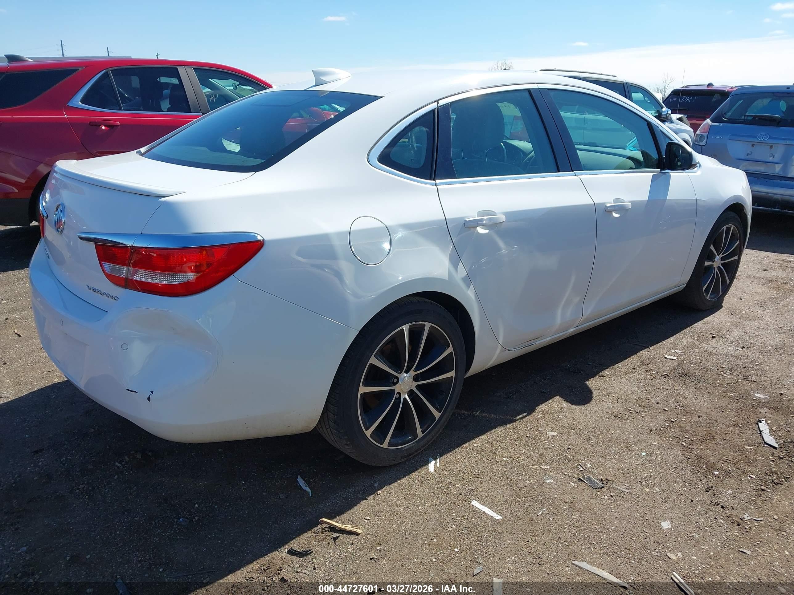 BUICK VERANO image 4