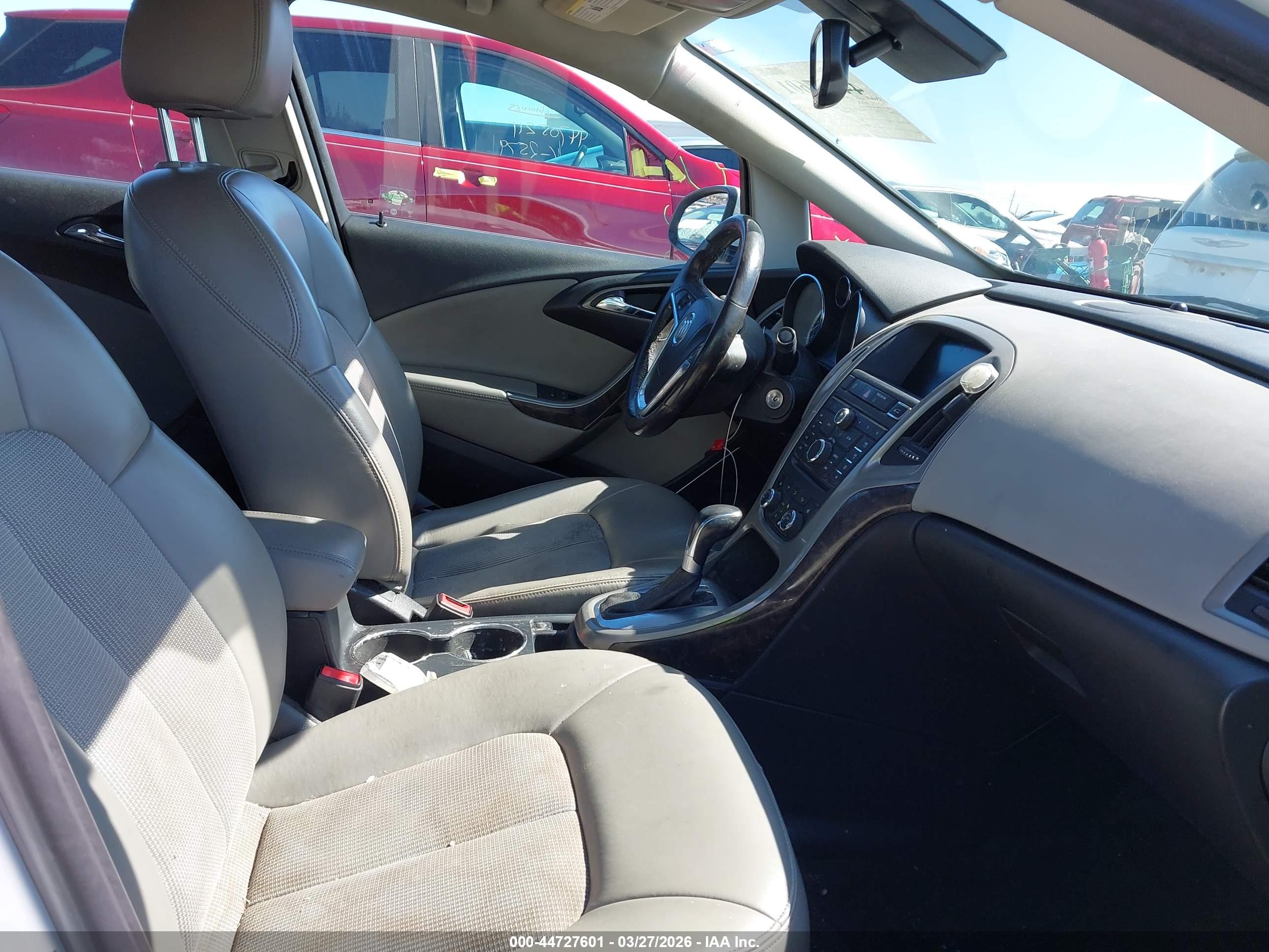 BUICK VERANO image 5