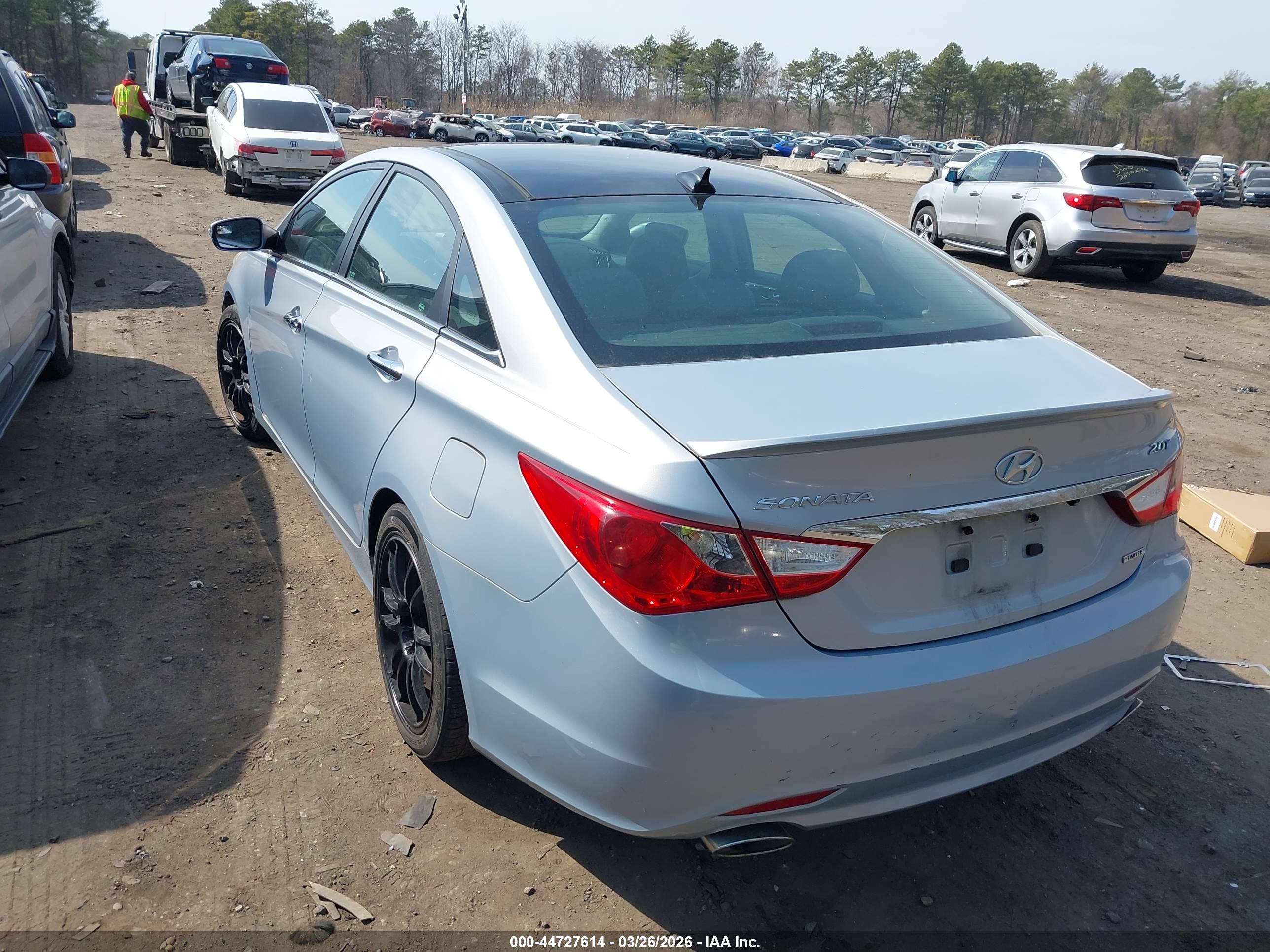 HYUNDAI SONATA image 3