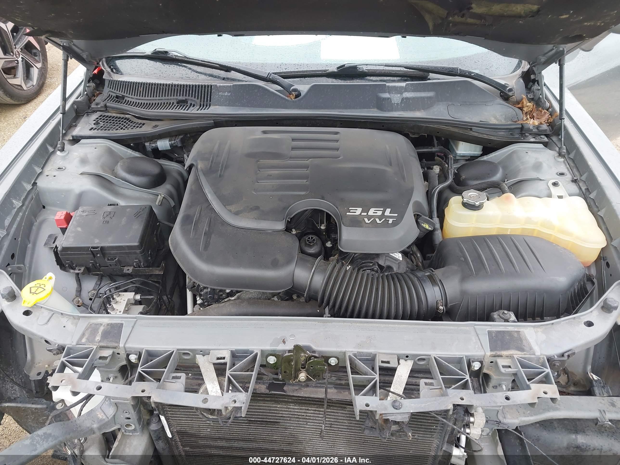 DODGE CHALLENGER image 10