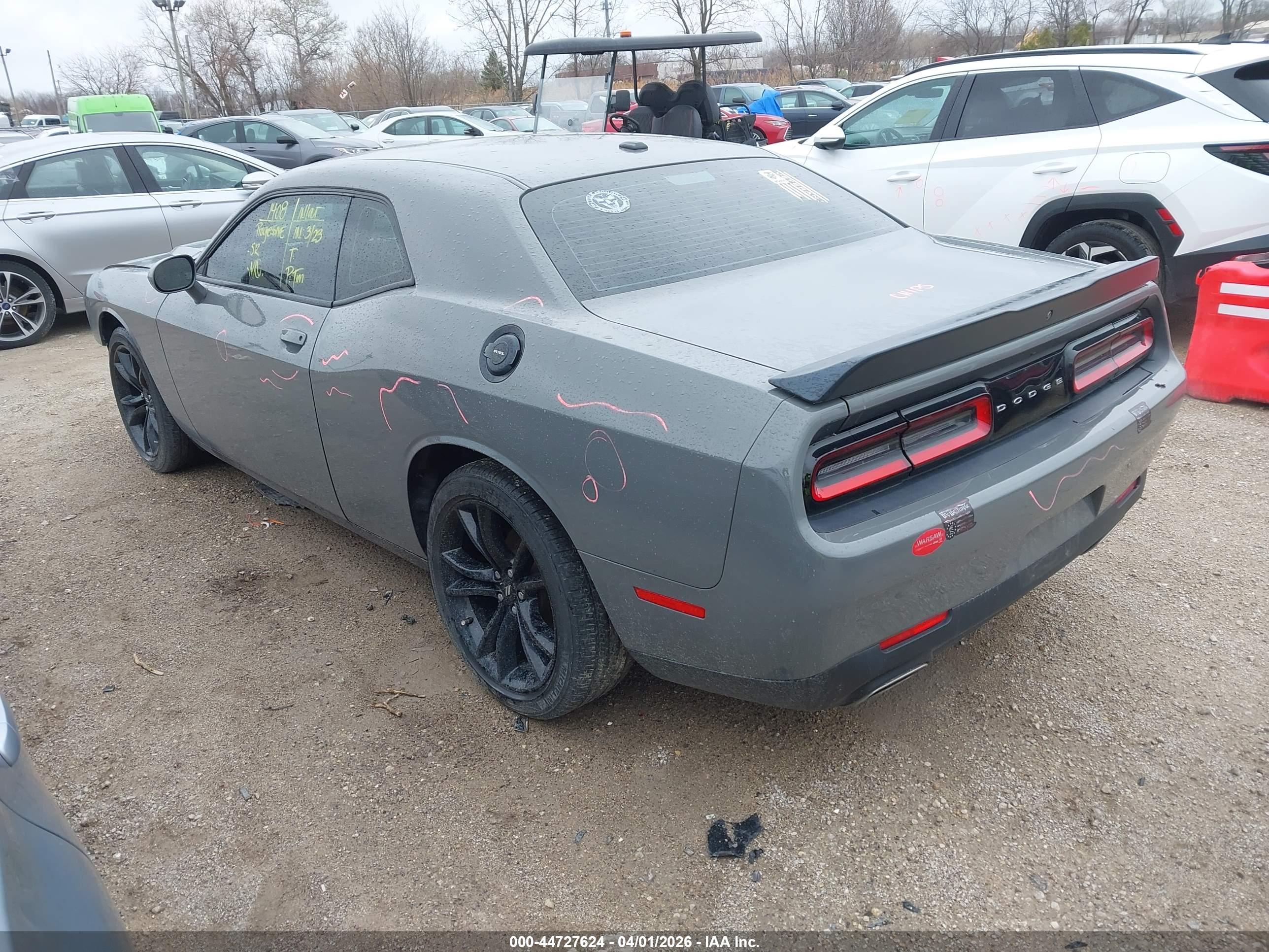 DODGE CHALLENGER image 3