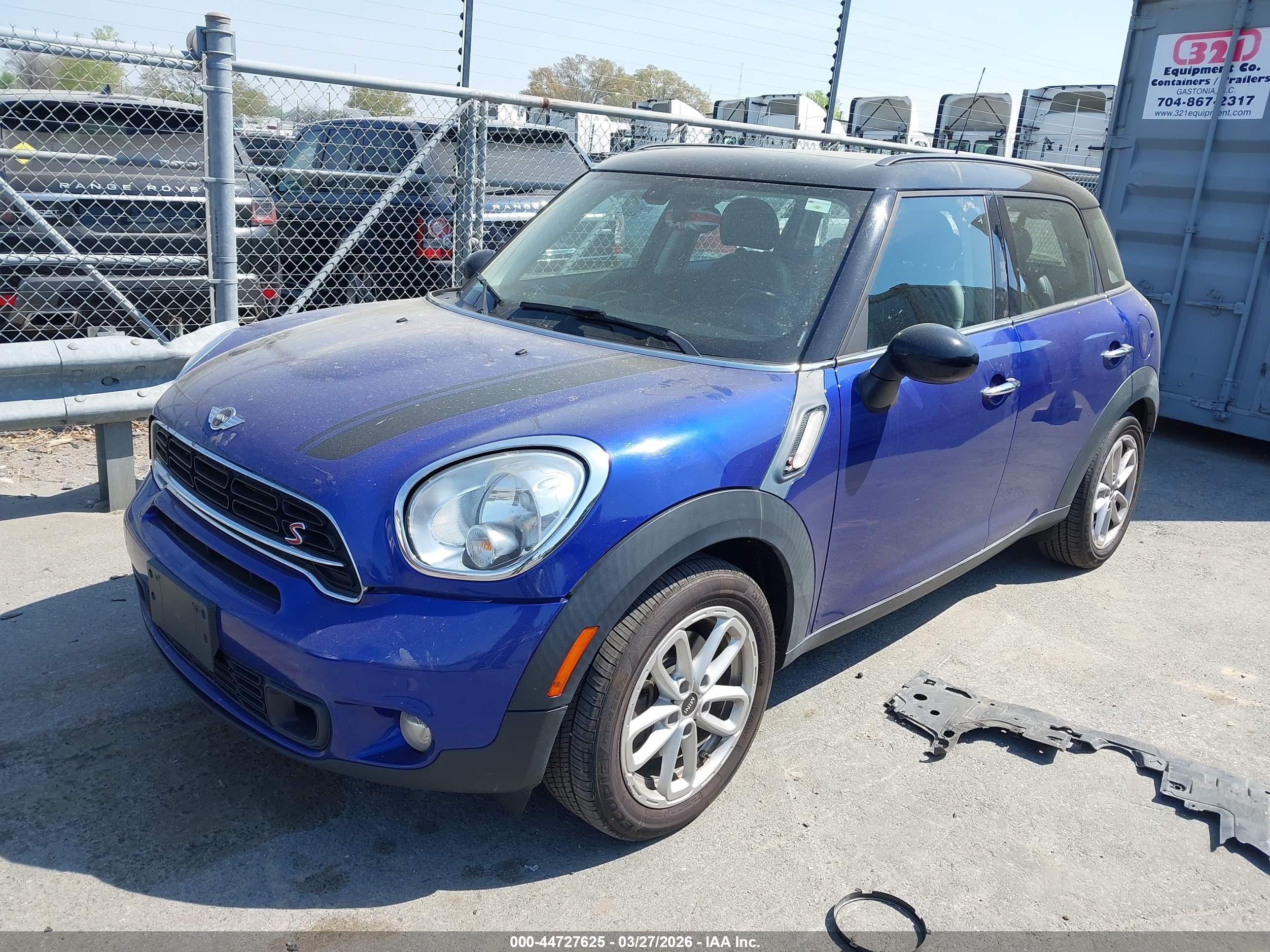 MINI COUNTRYMAN image 2