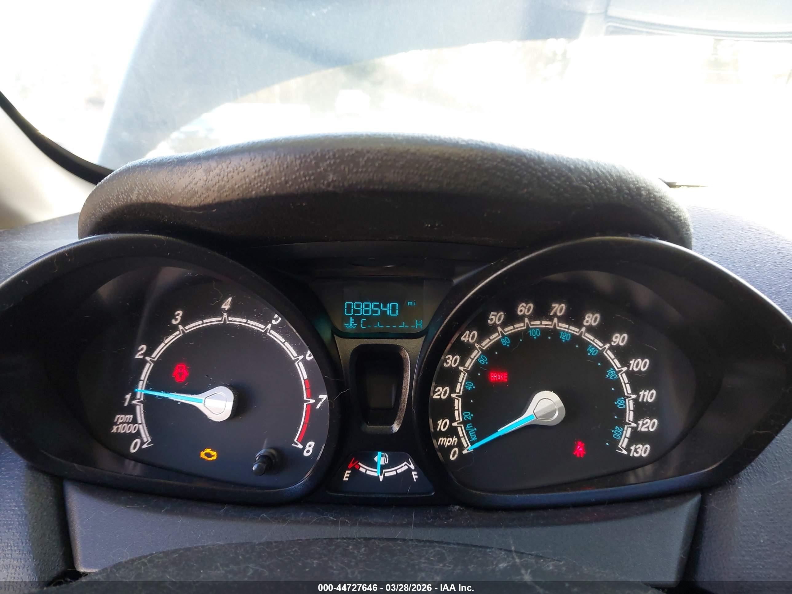 FORD FIESTA image 7