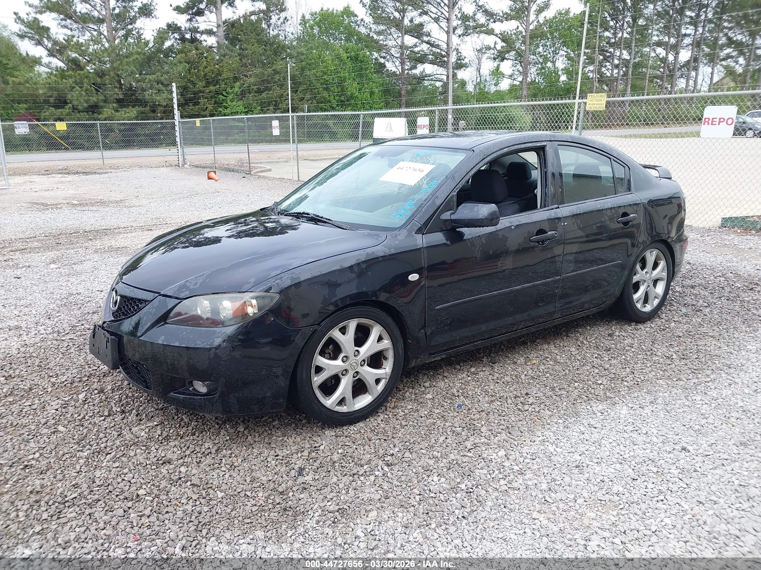 MAZDA MAZDA3 image 2