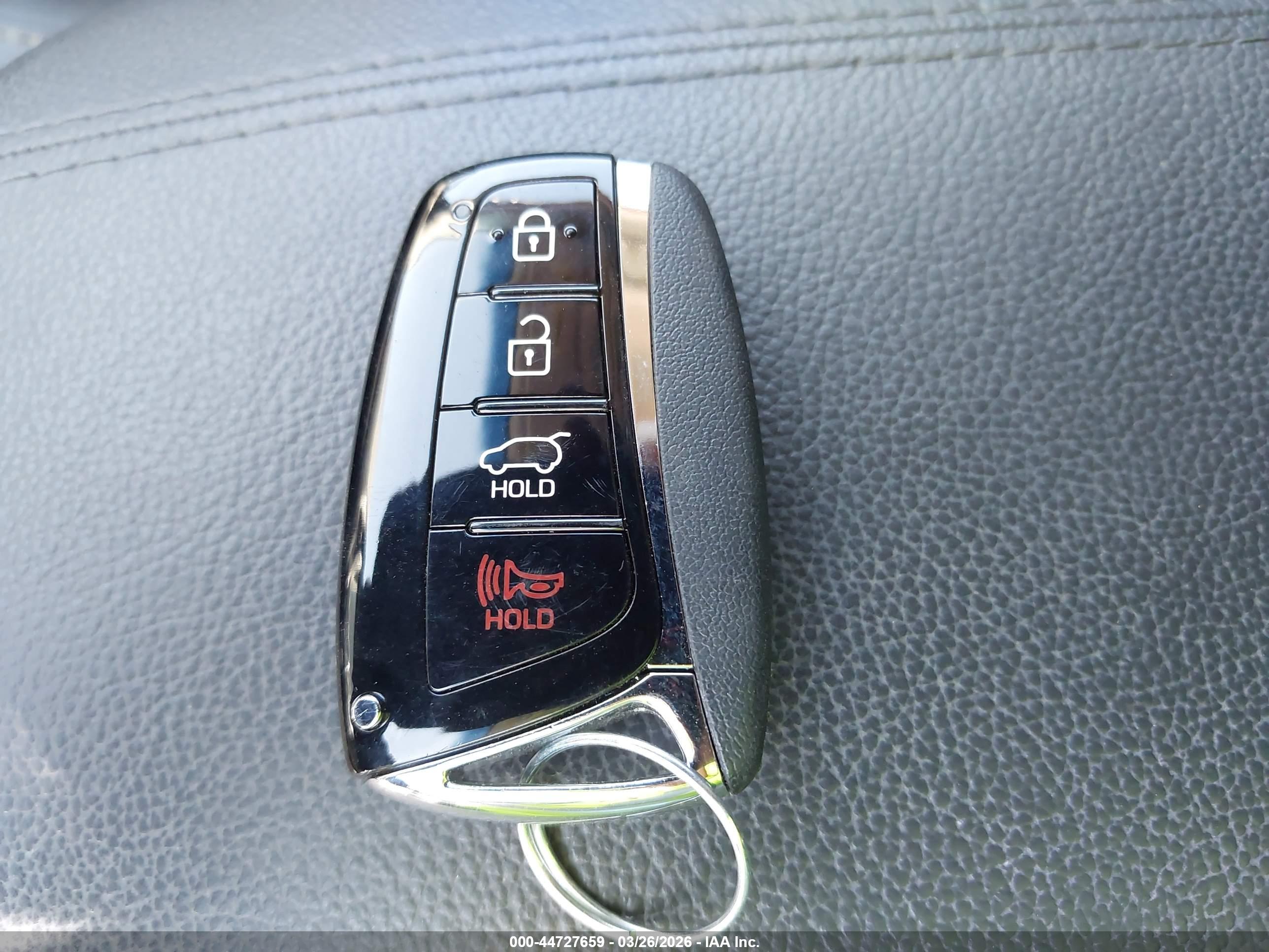 HYUNDAI SANTA image 11