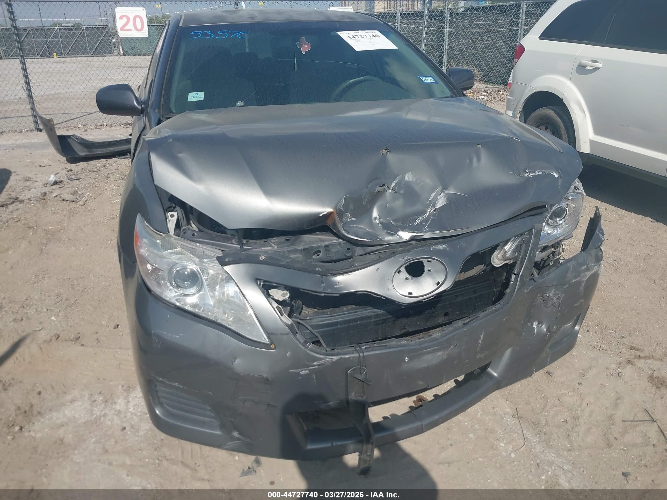 TOYOTA CAMRY image 6