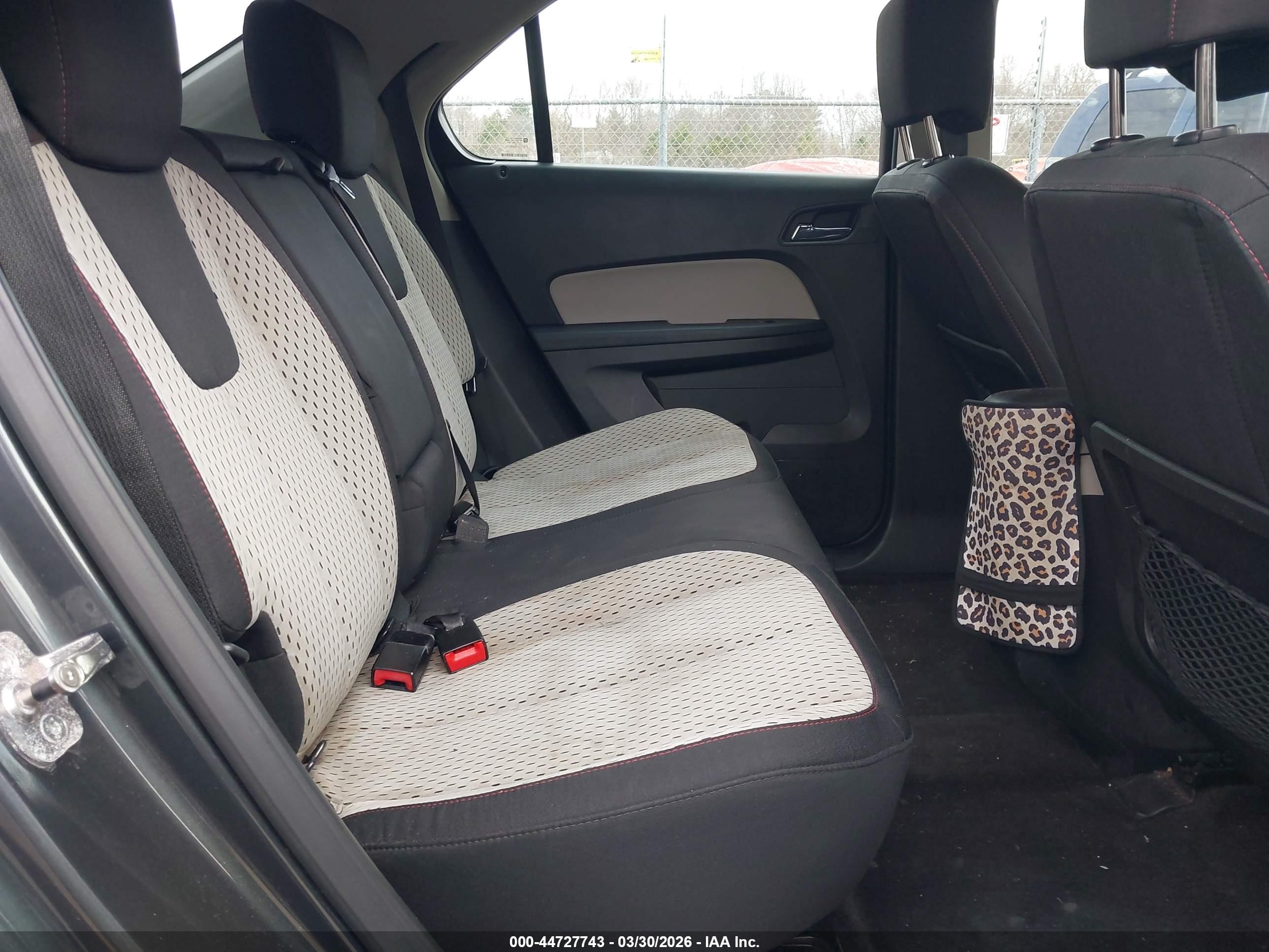 CHEVROLET EQUINOX image 8