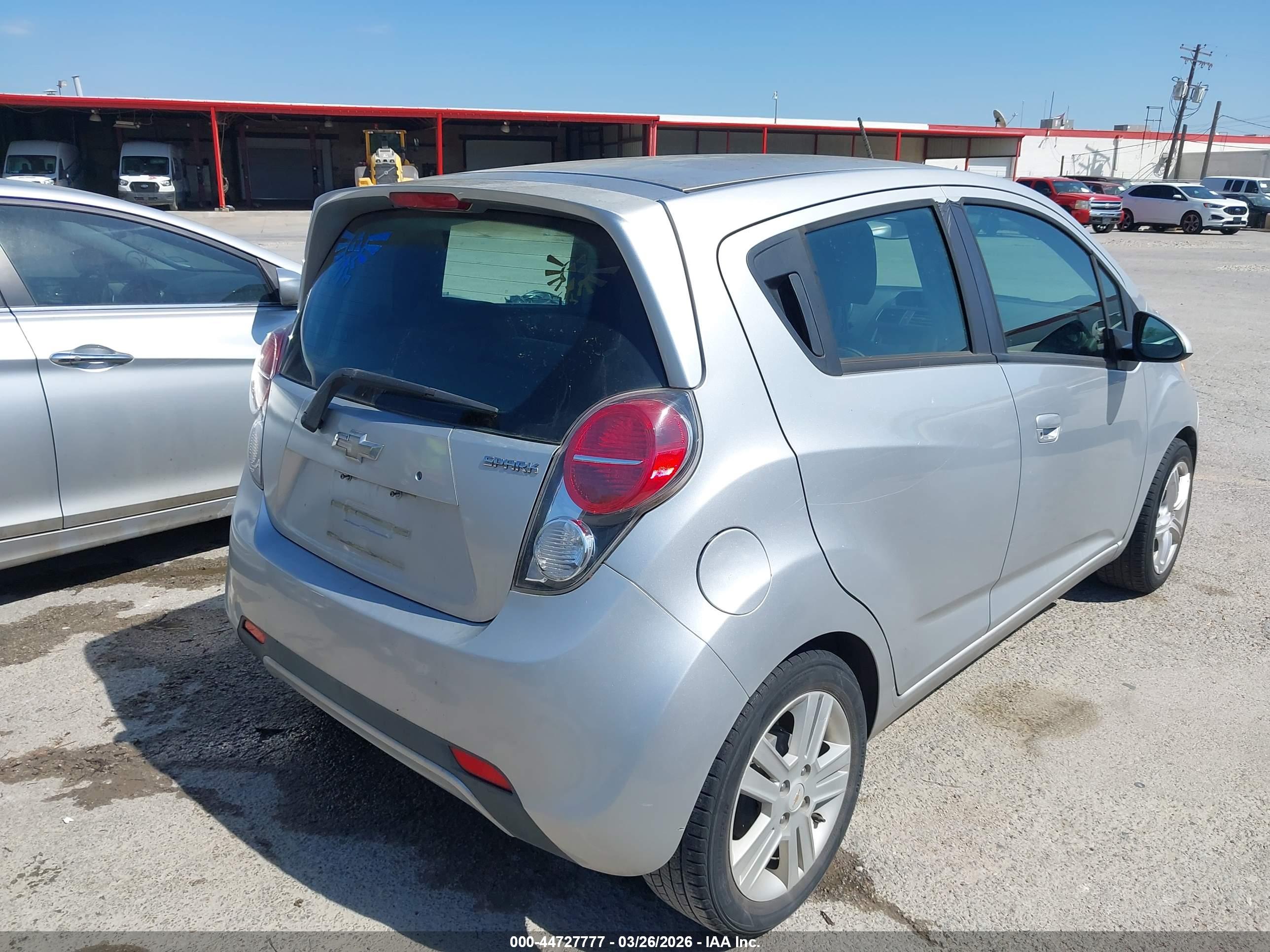 CHEVROLET SPARK image 4