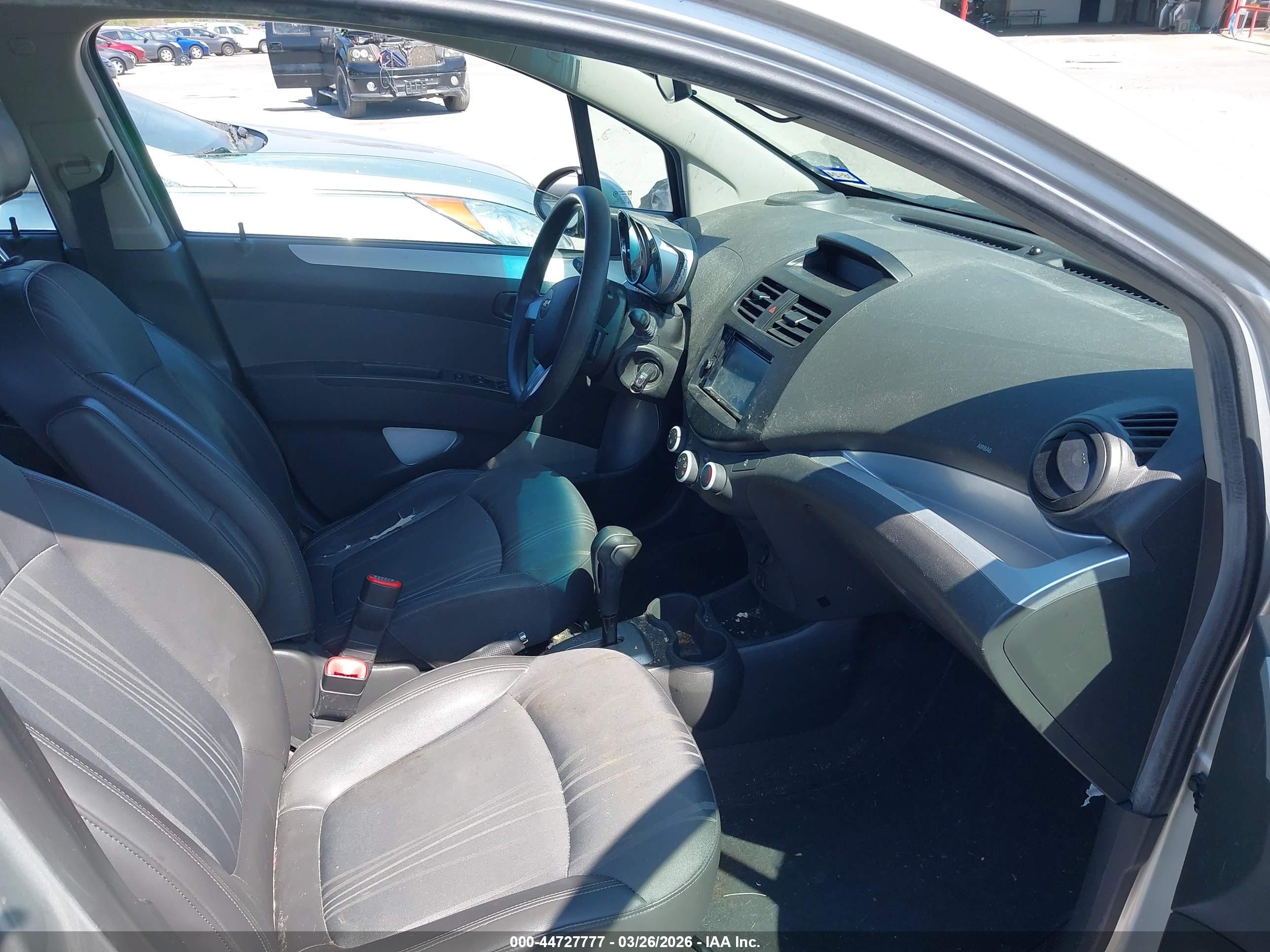 CHEVROLET SPARK image 5