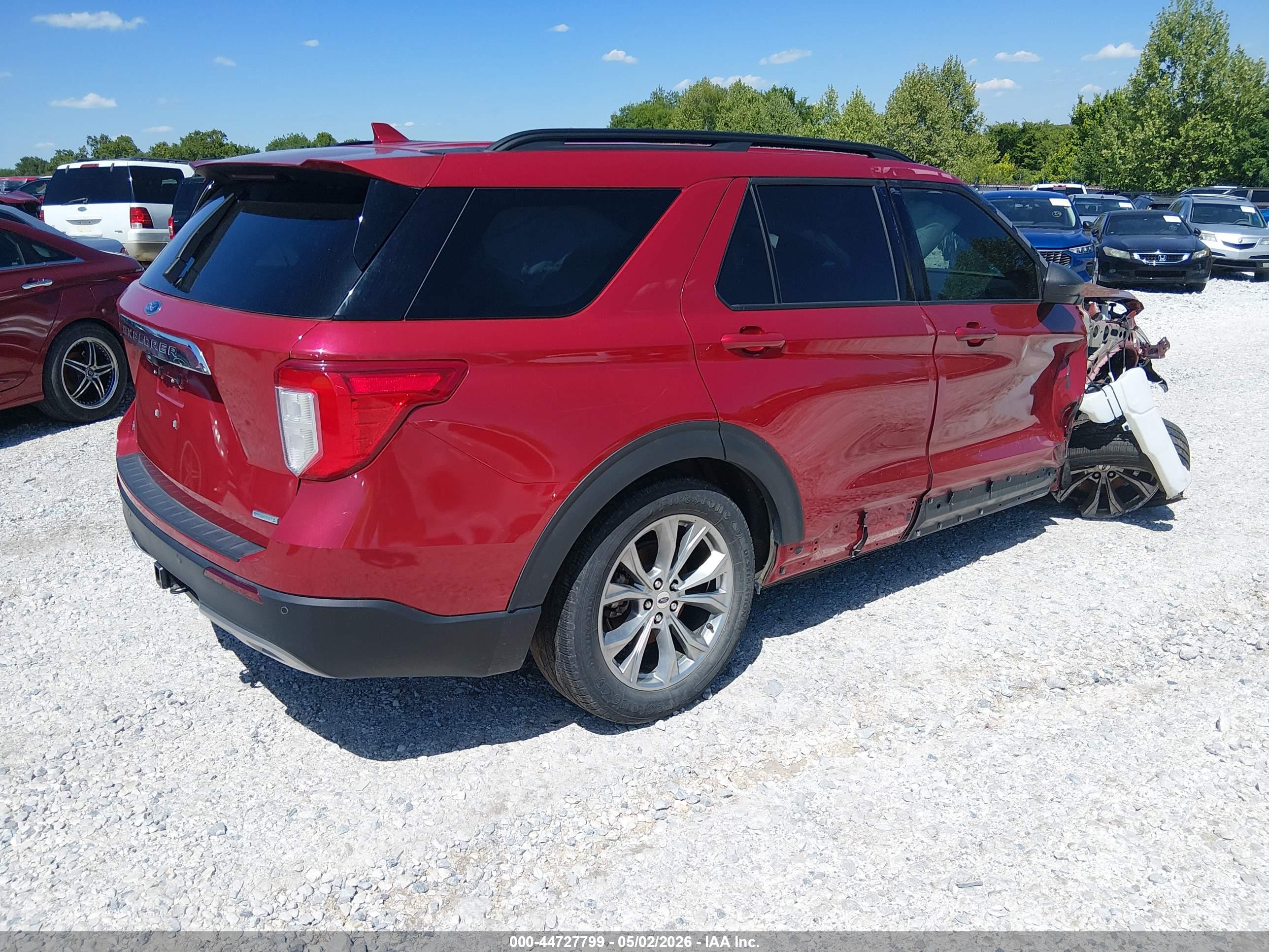 FORD EXPLORER image 4