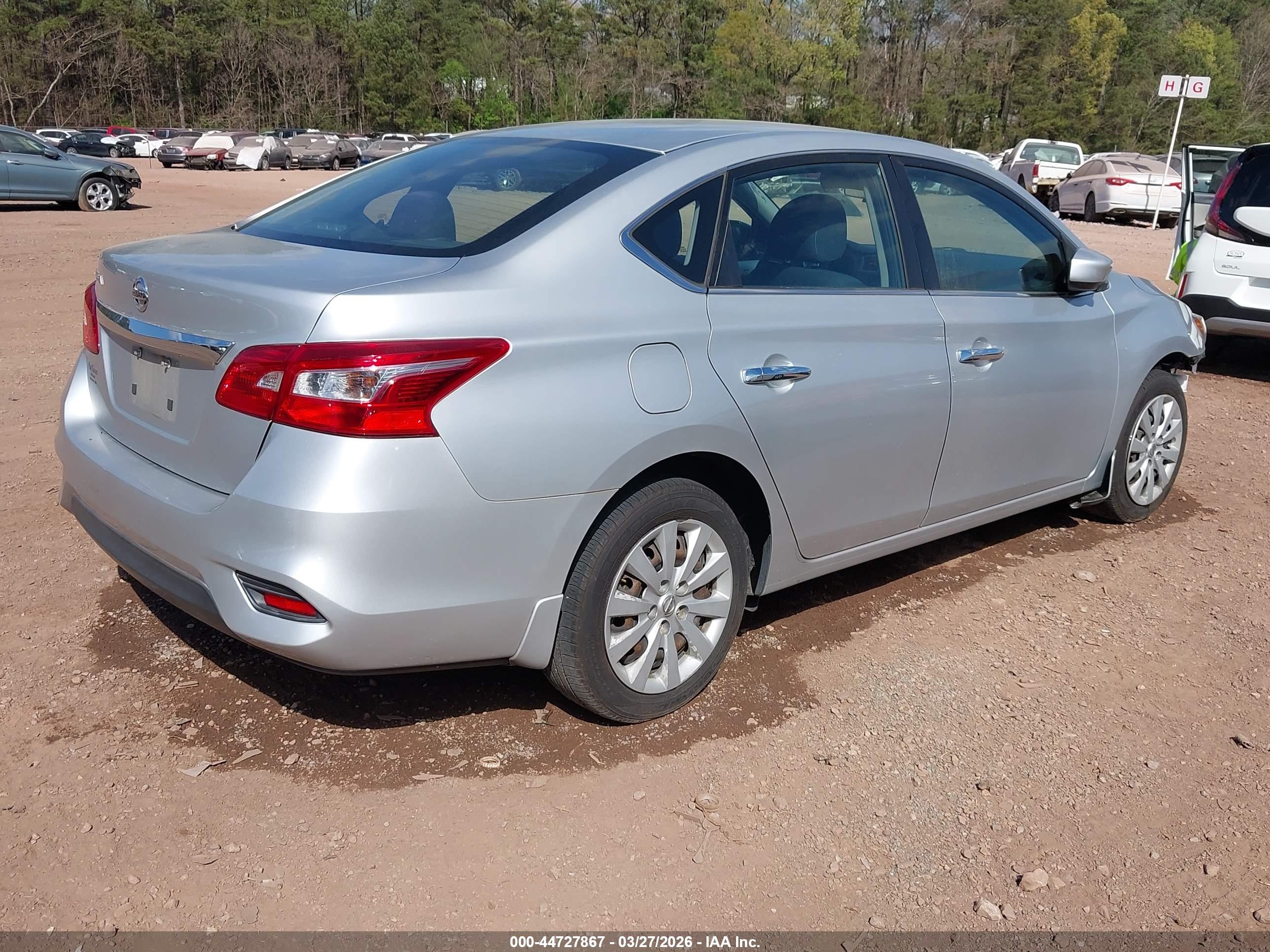 NISSAN SENTRA image 4