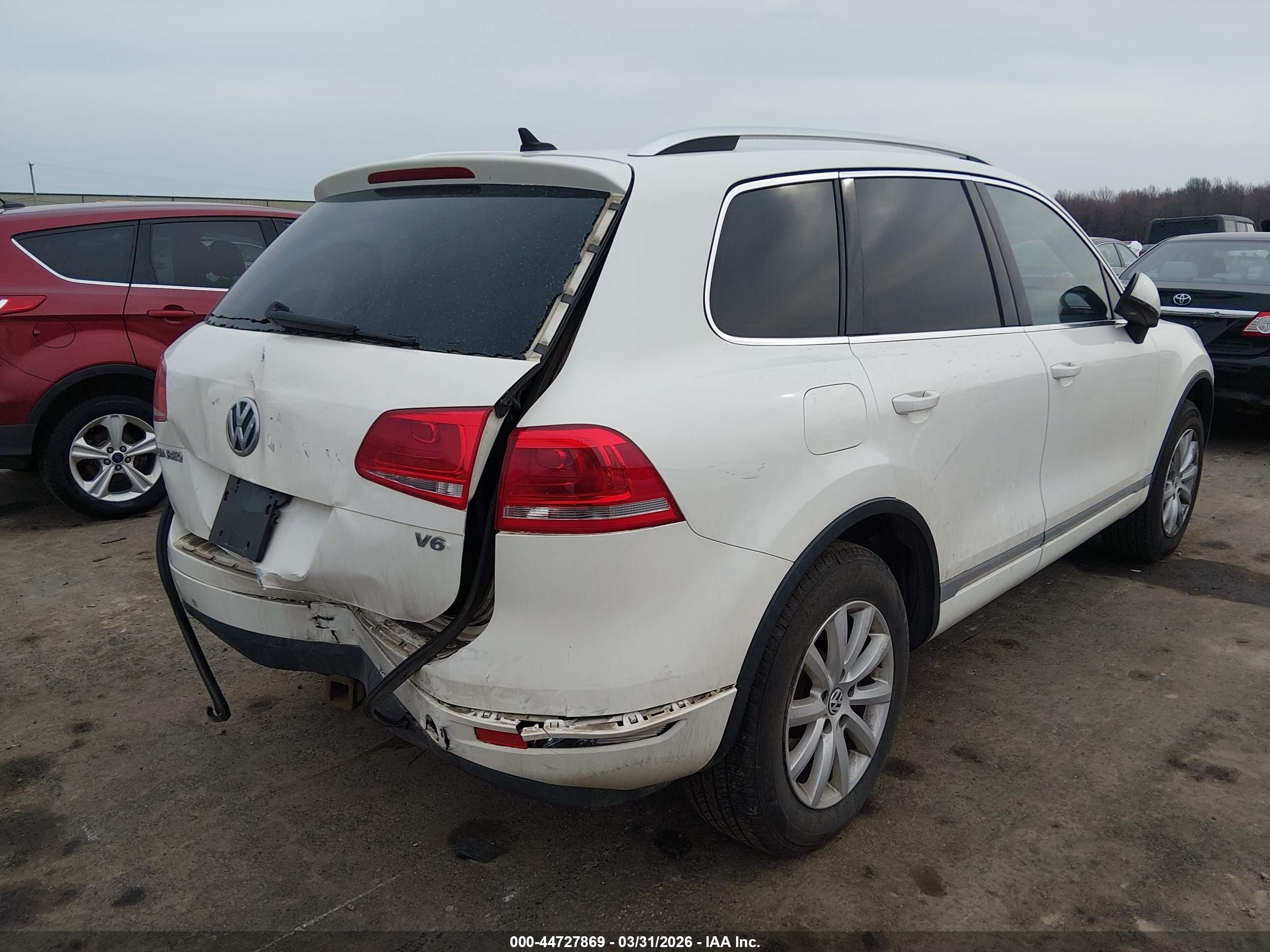 VOLKSWAGEN TOUAREG image 4