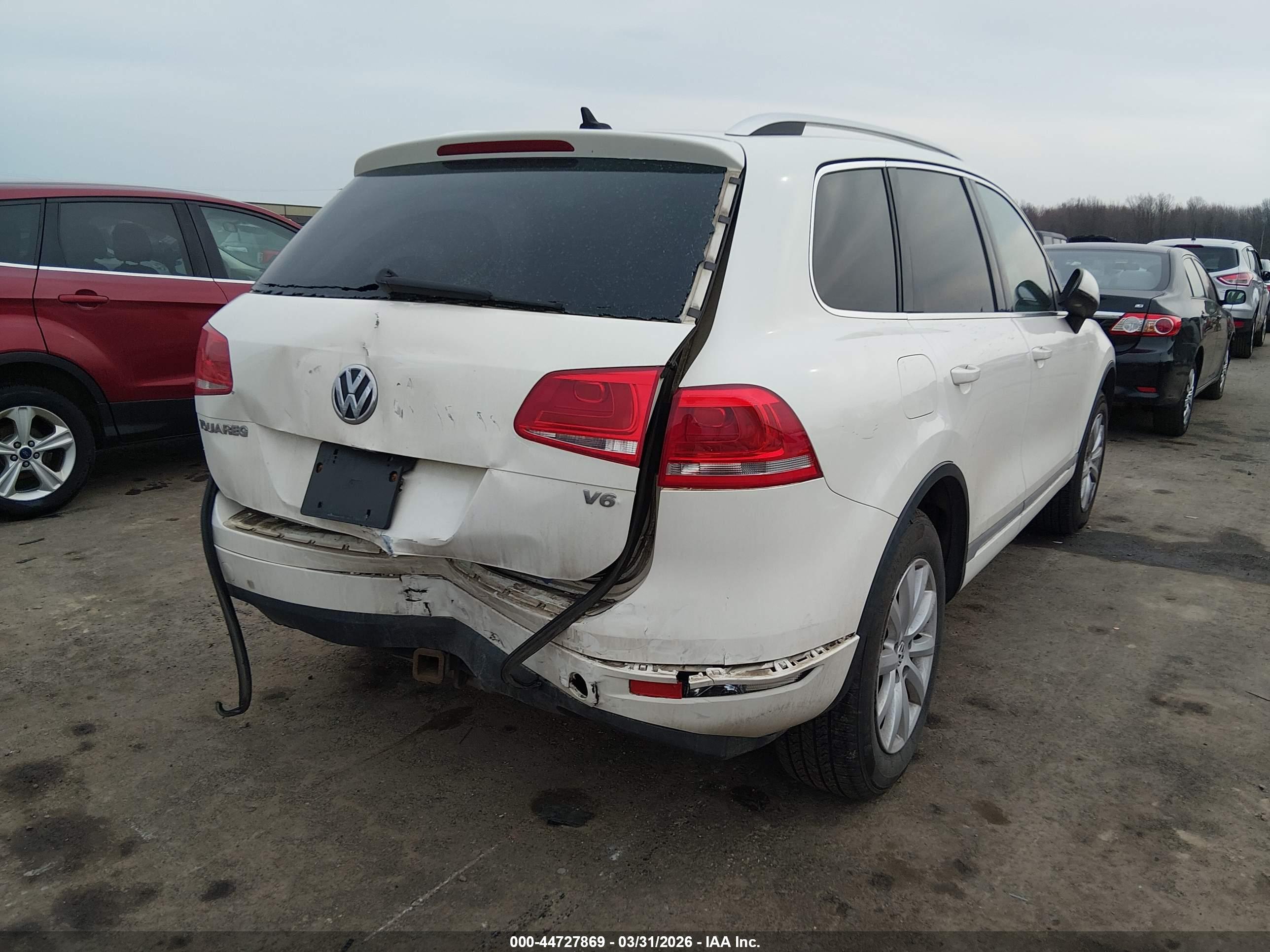 VOLKSWAGEN TOUAREG image 6