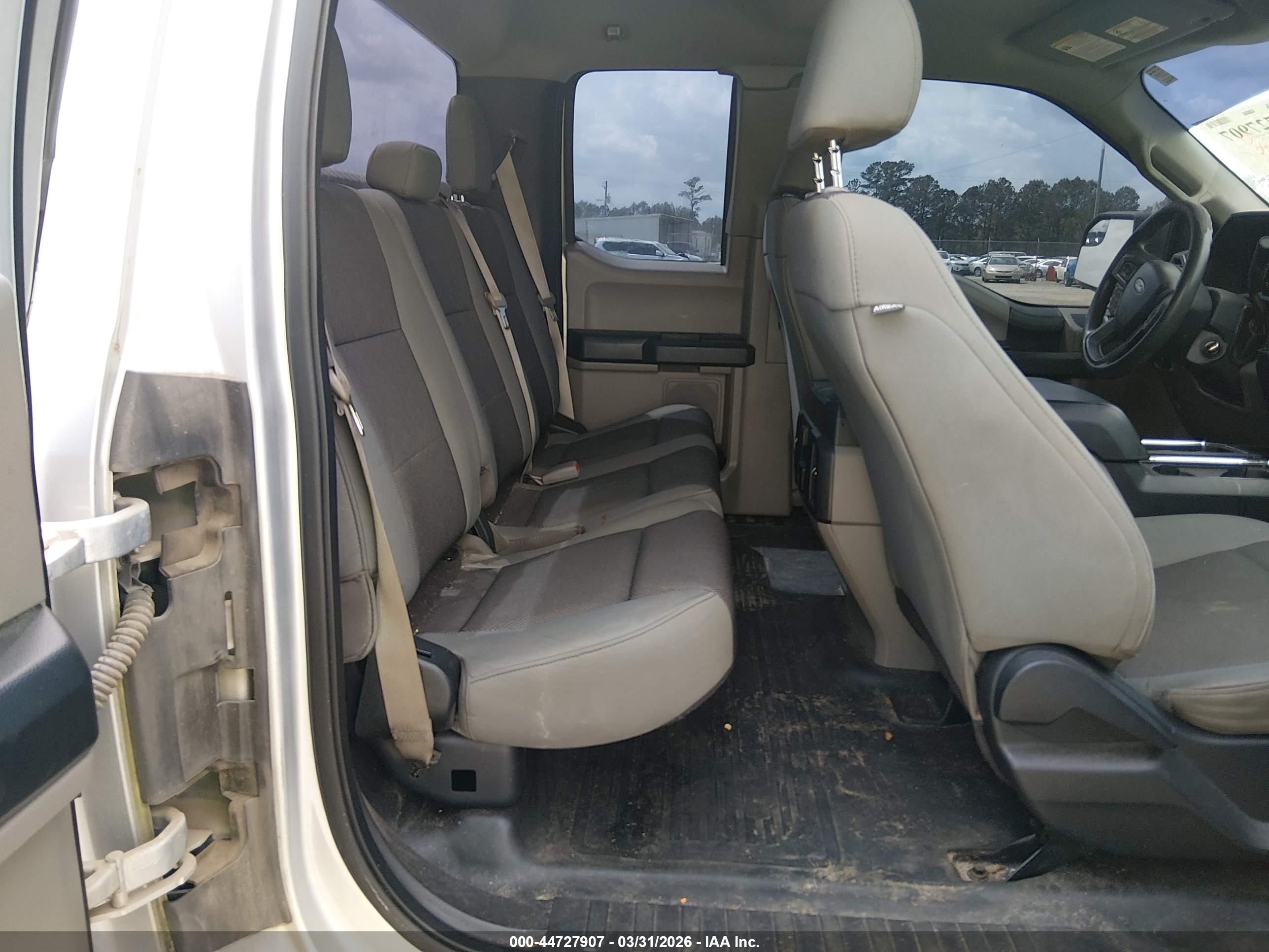 FORD F-150 image 8