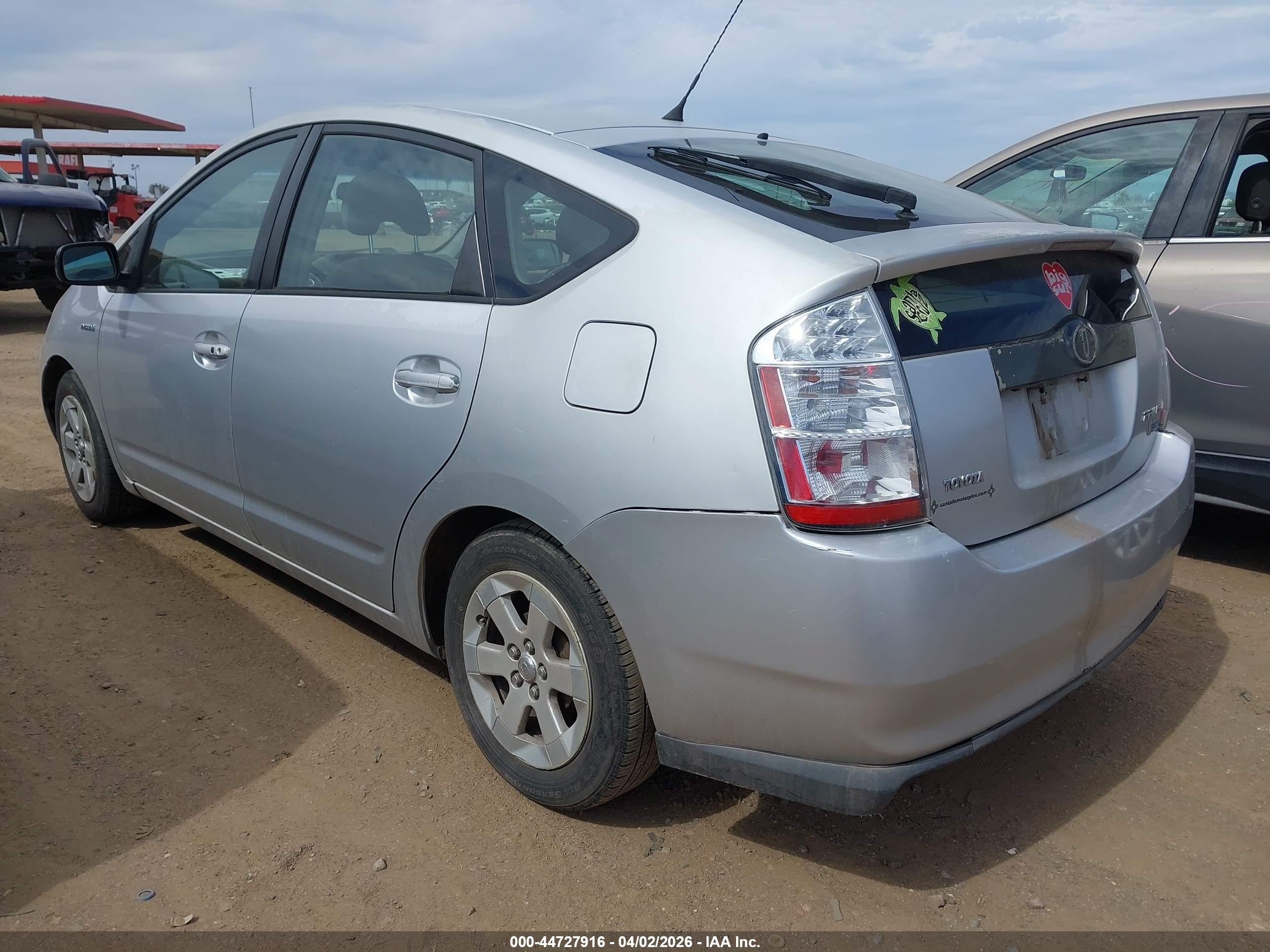 TOYOTA PRIUS image 3