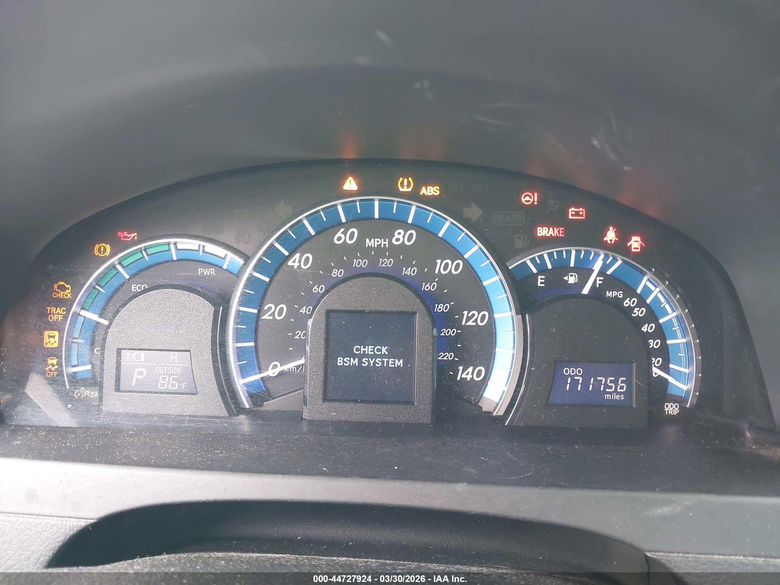 TOYOTA CAMRY image 7