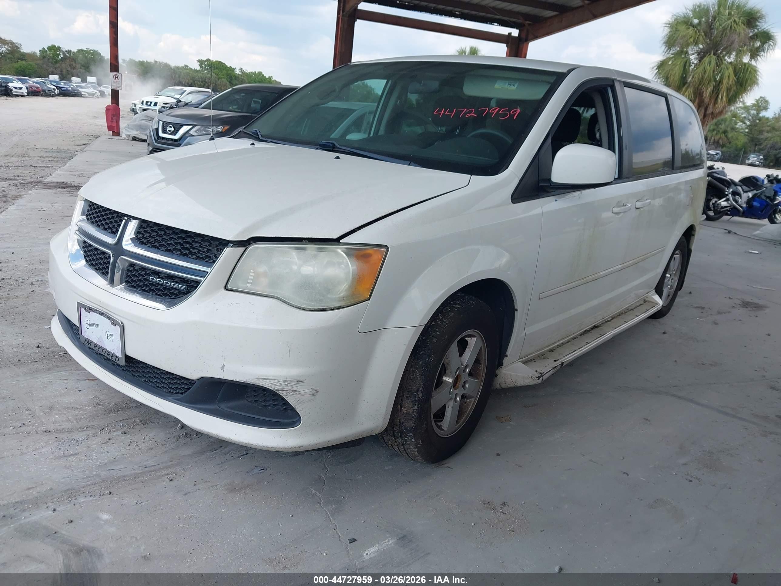 DODGE GRAND image 2