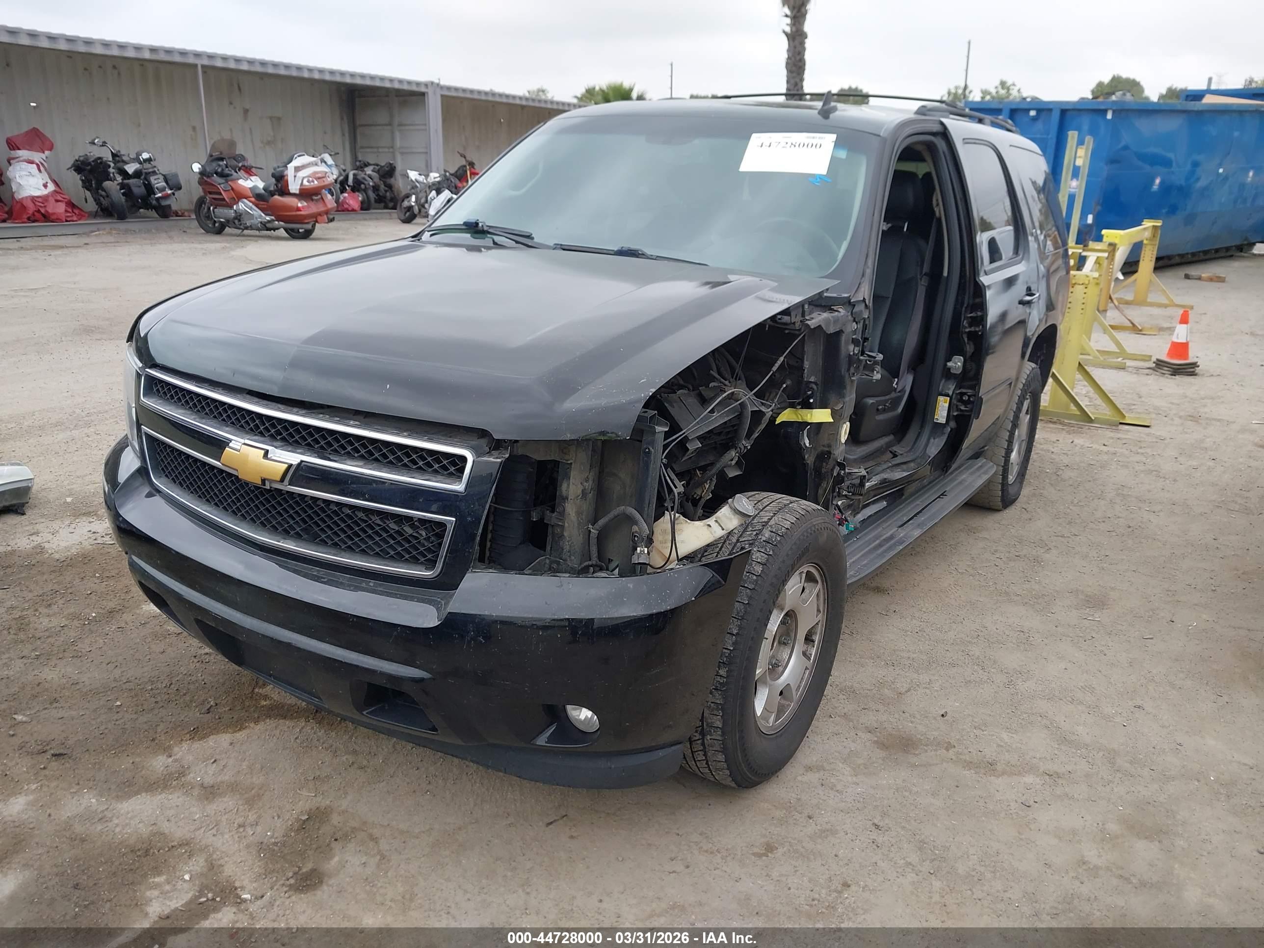 CHEVROLET TAHOE image 2
