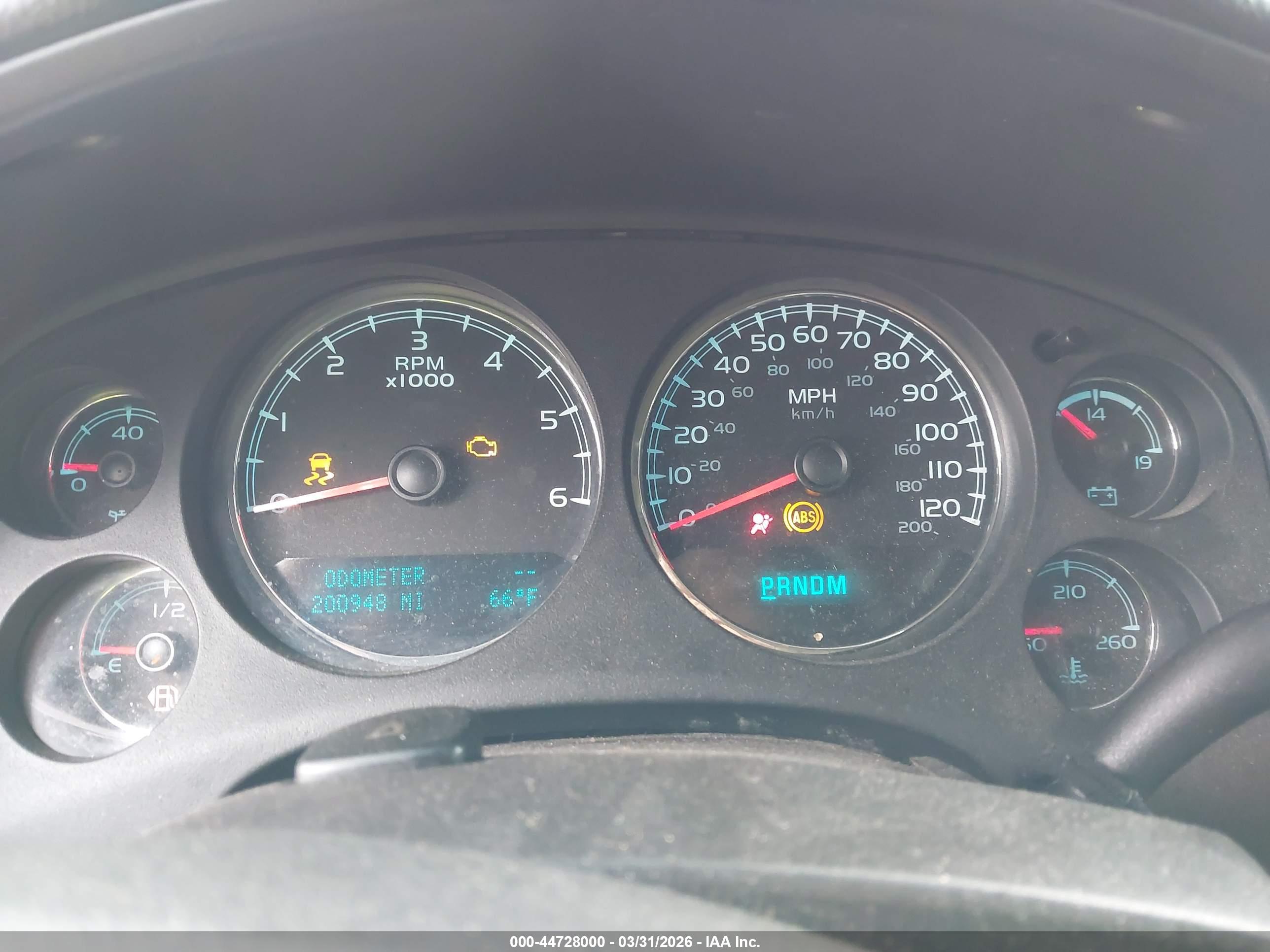 CHEVROLET TAHOE image 7