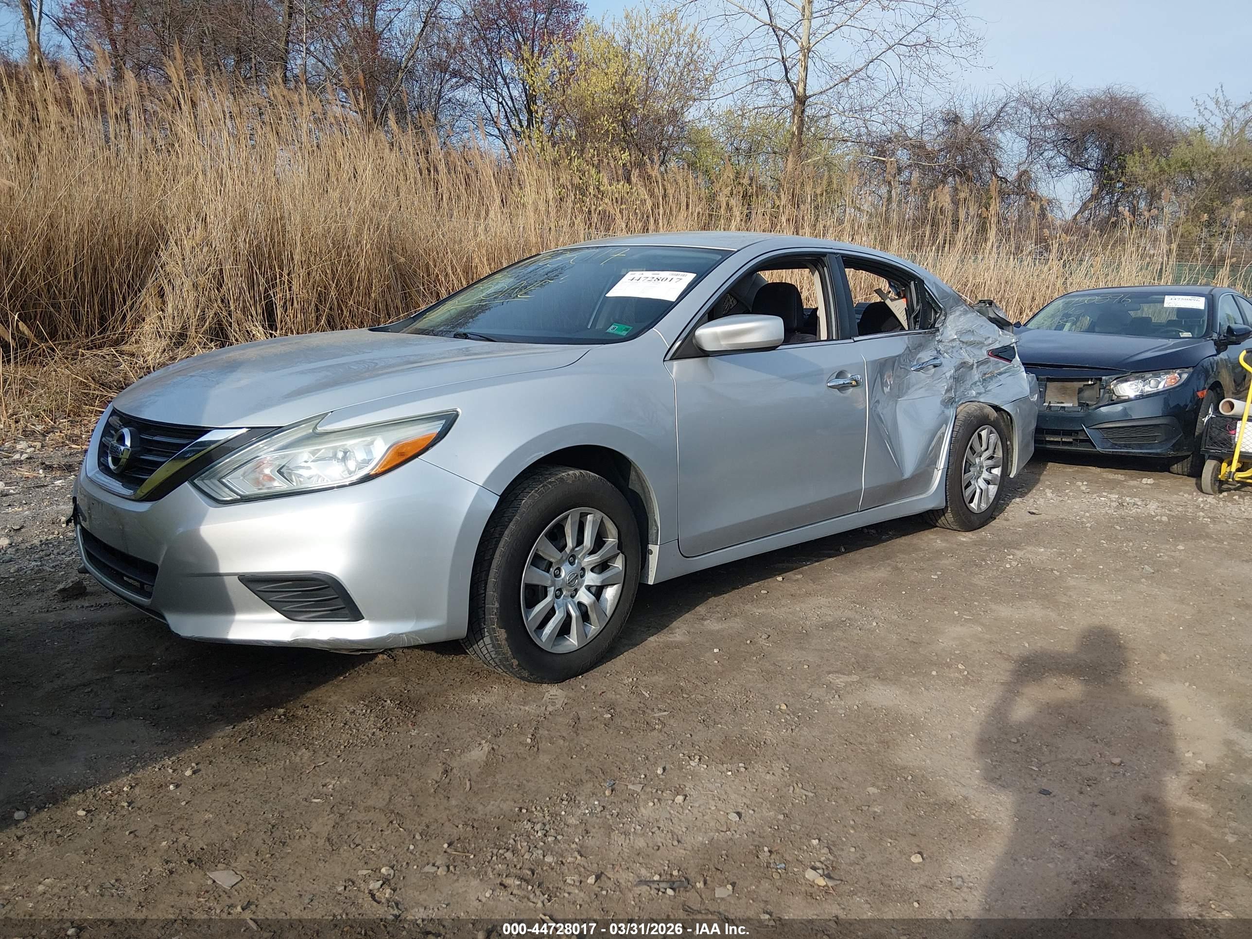 NISSAN ALTIMA image 2