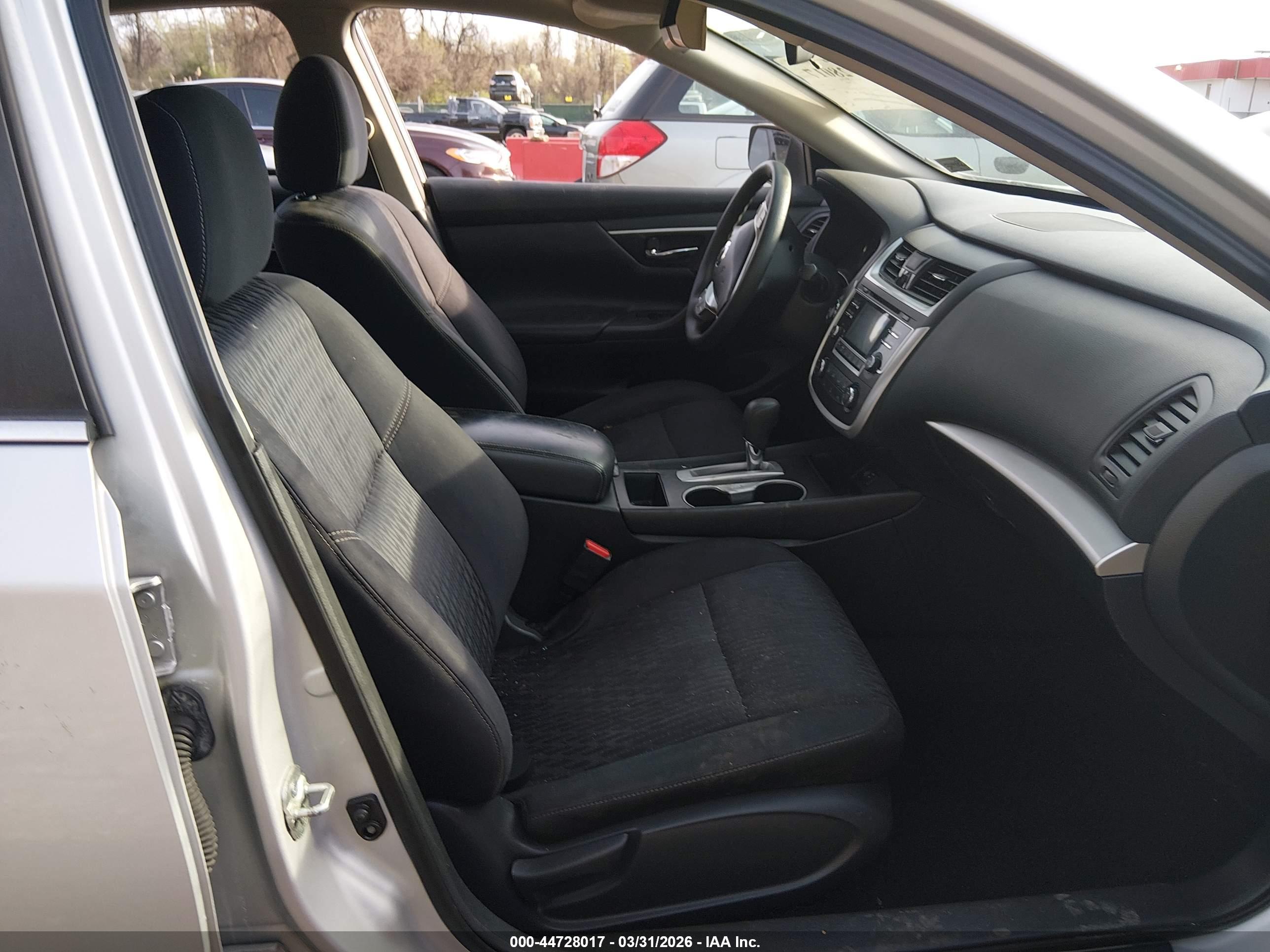 NISSAN ALTIMA image 5