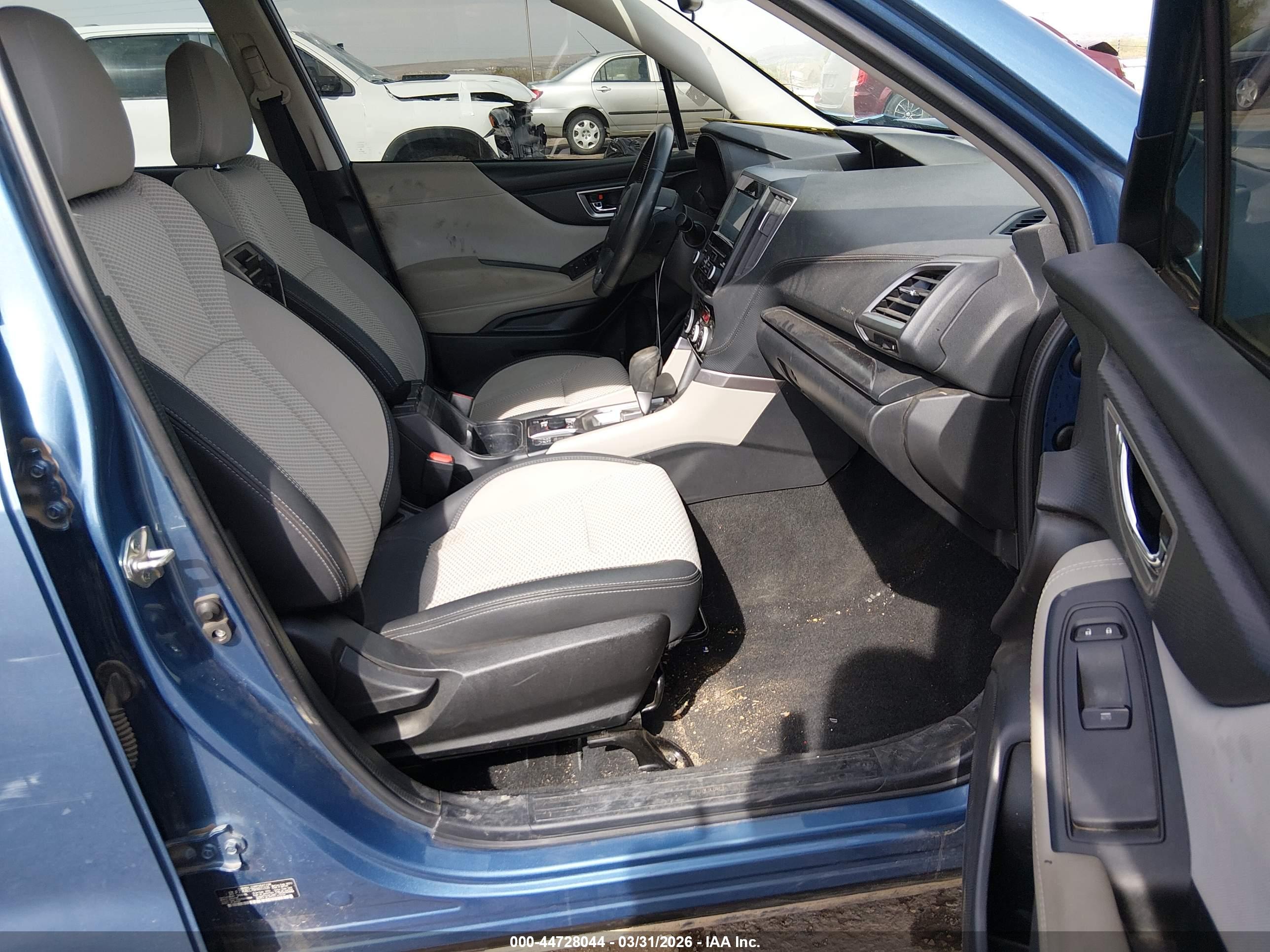 SUBARU FORESTER image 5
