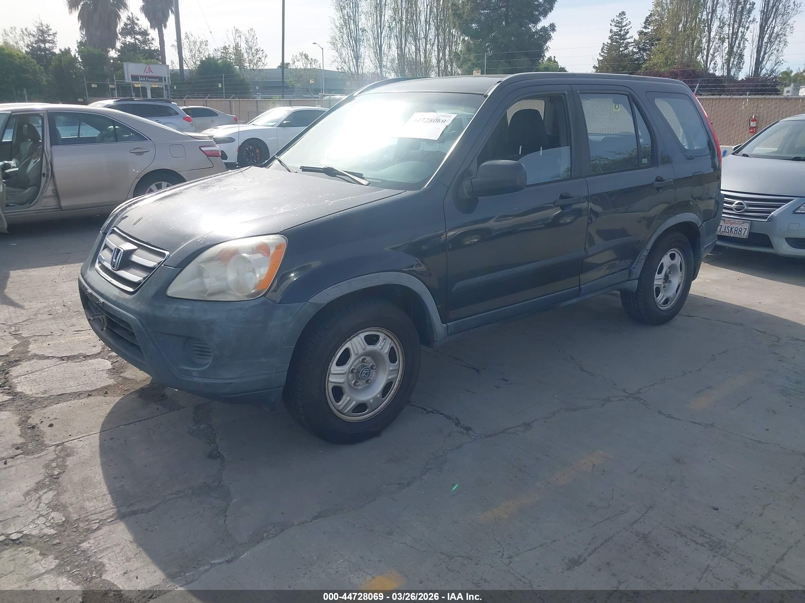 HONDA CR-V image 2