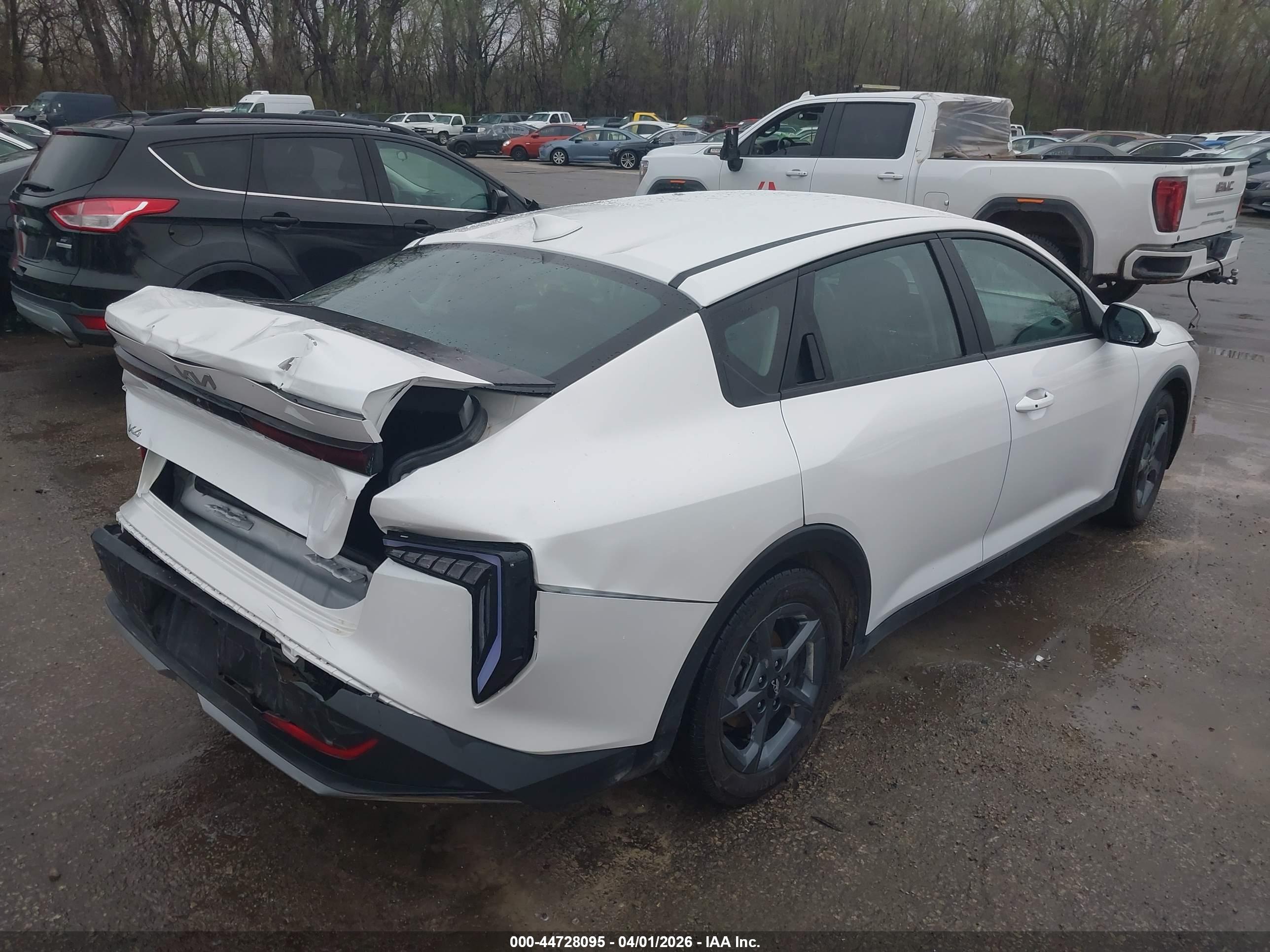 KIA K4 image 4