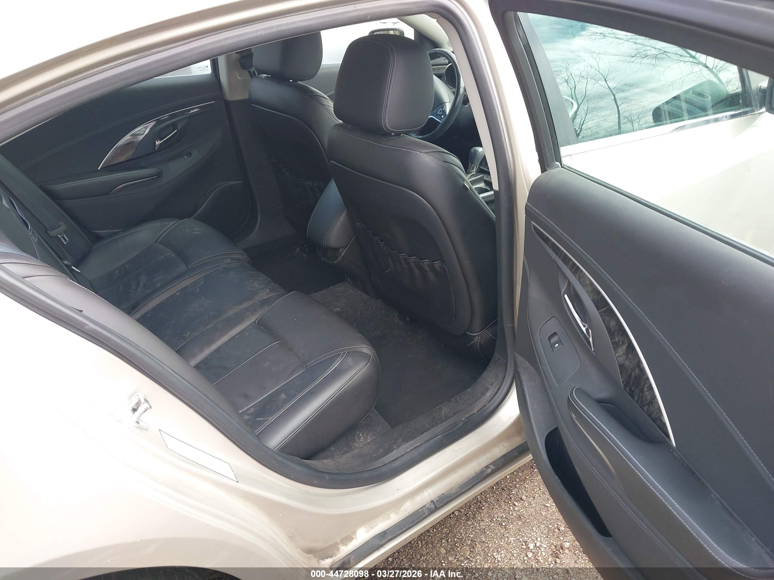 BUICK LACROSSE image 8