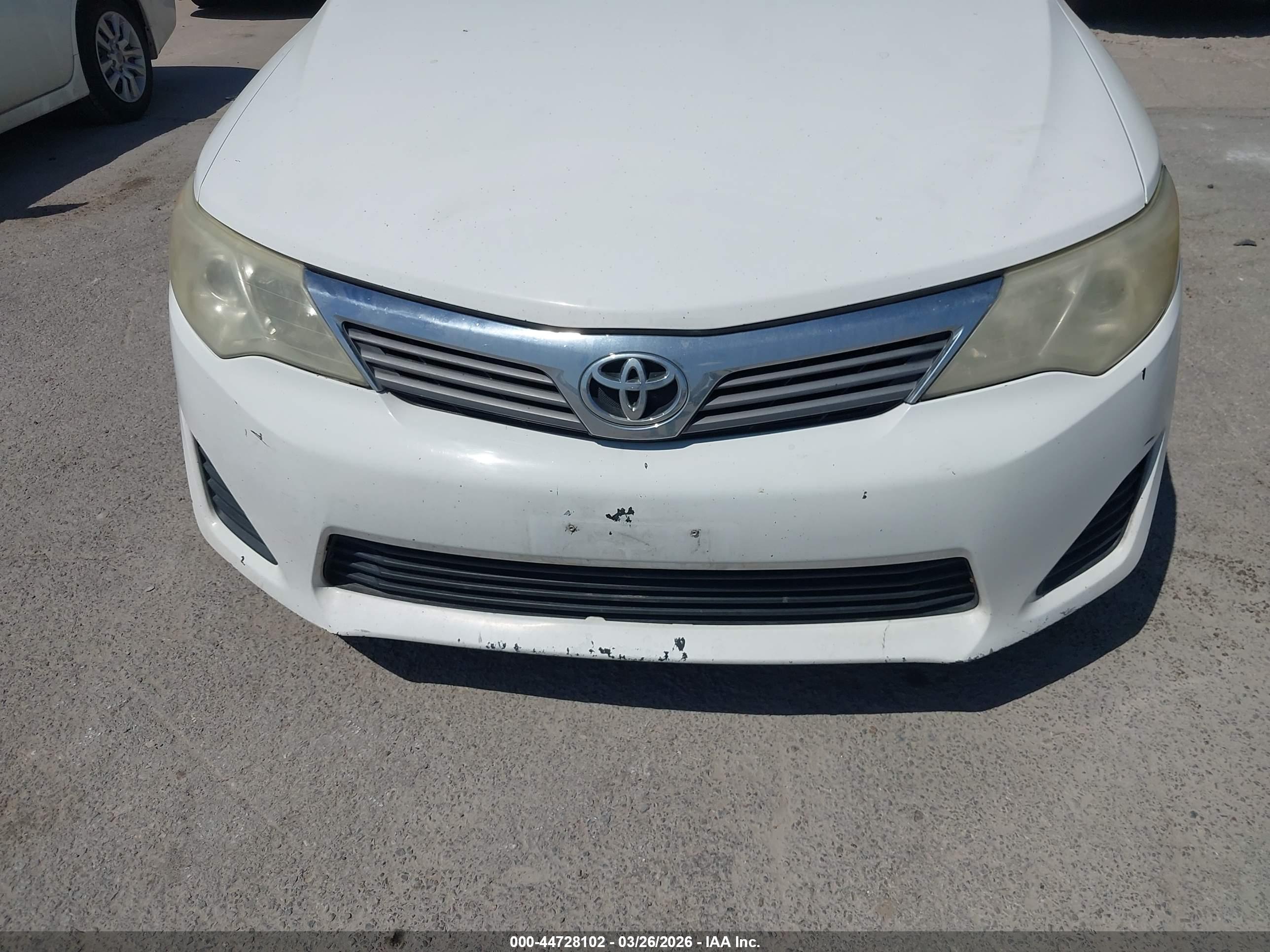 TOYOTA CAMRY image 6