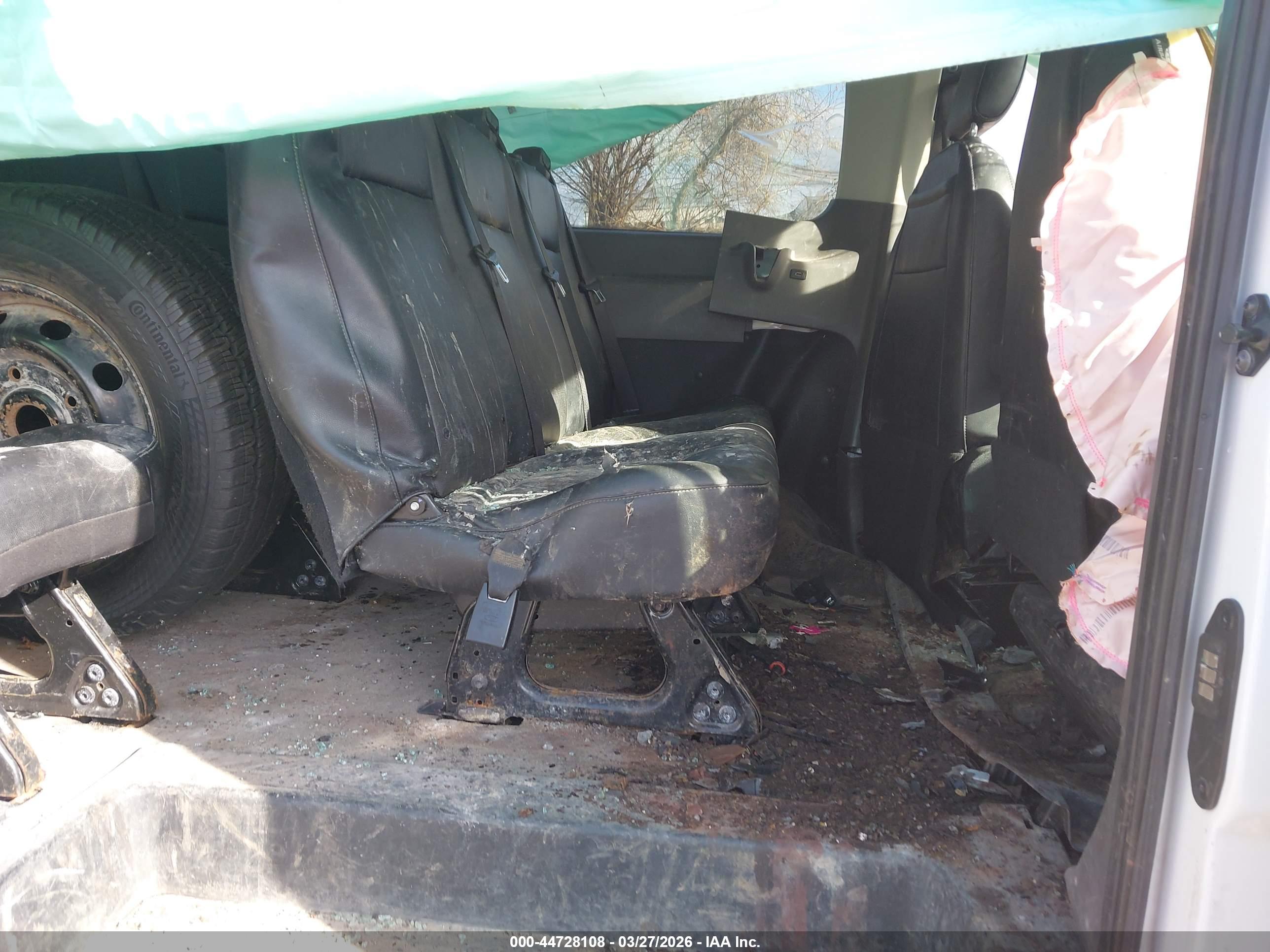 FORD TRANSIT-350 image 8