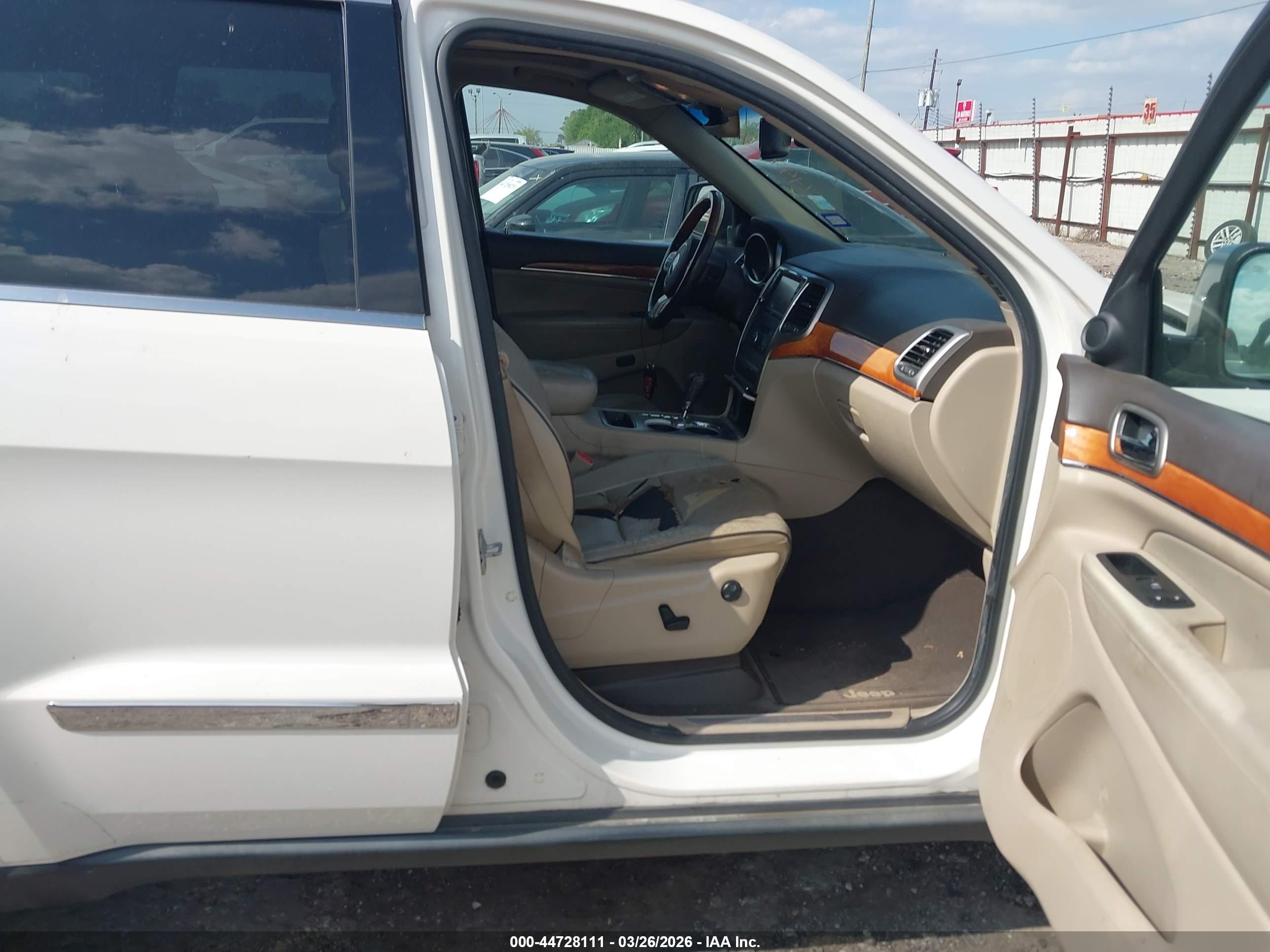 JEEP GRAND image 5