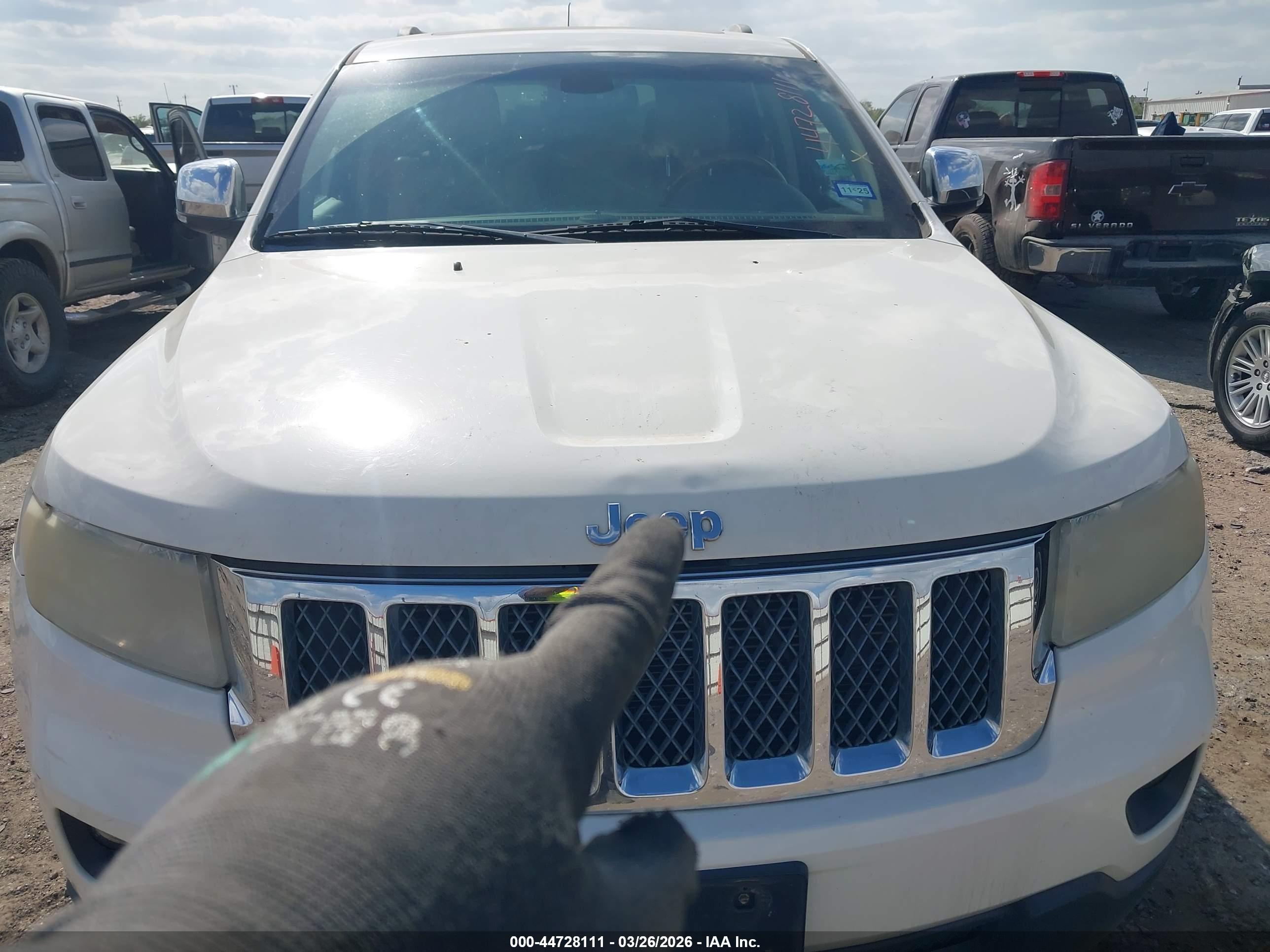 JEEP GRAND image 6
