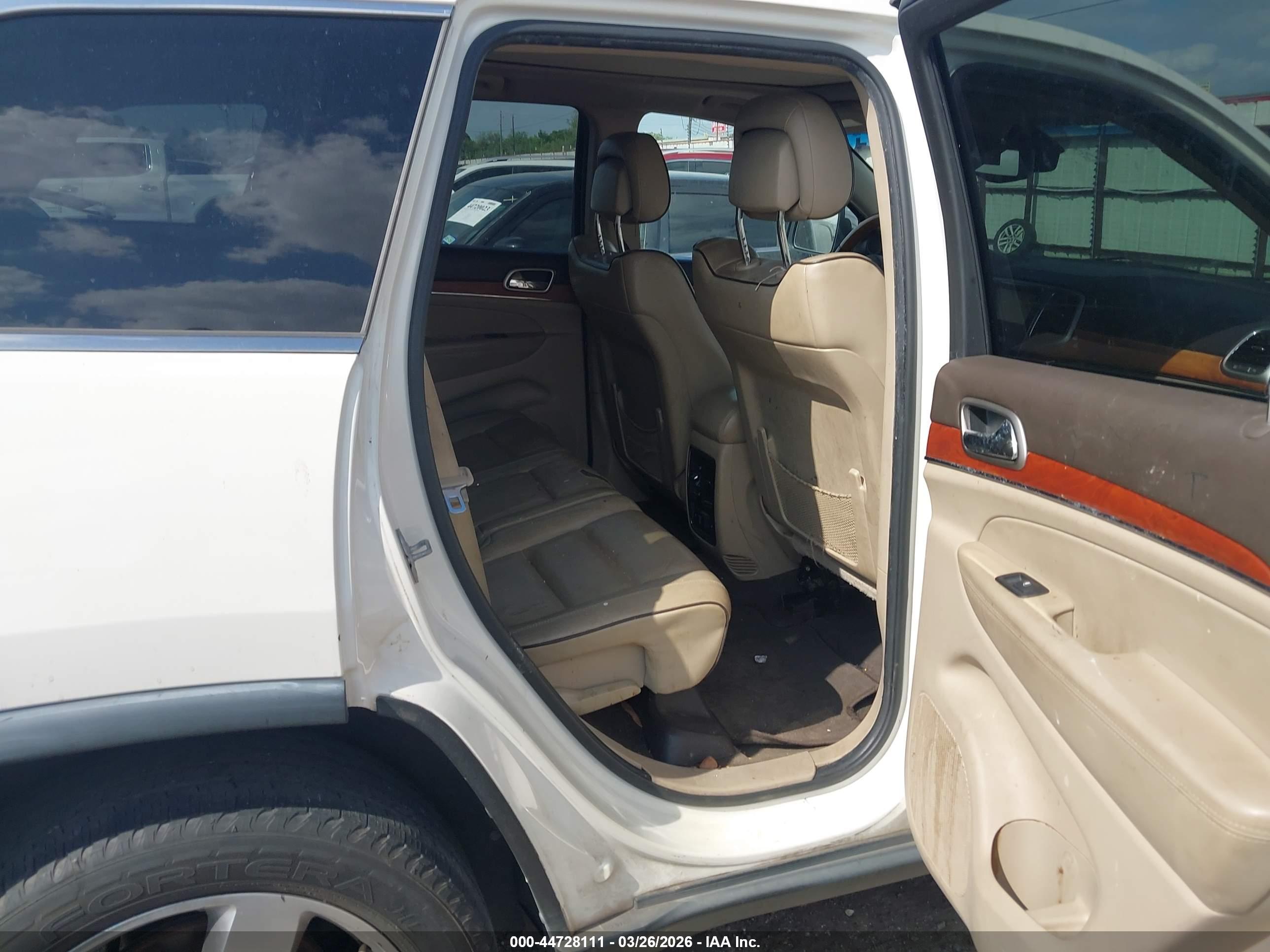 JEEP GRAND image 8