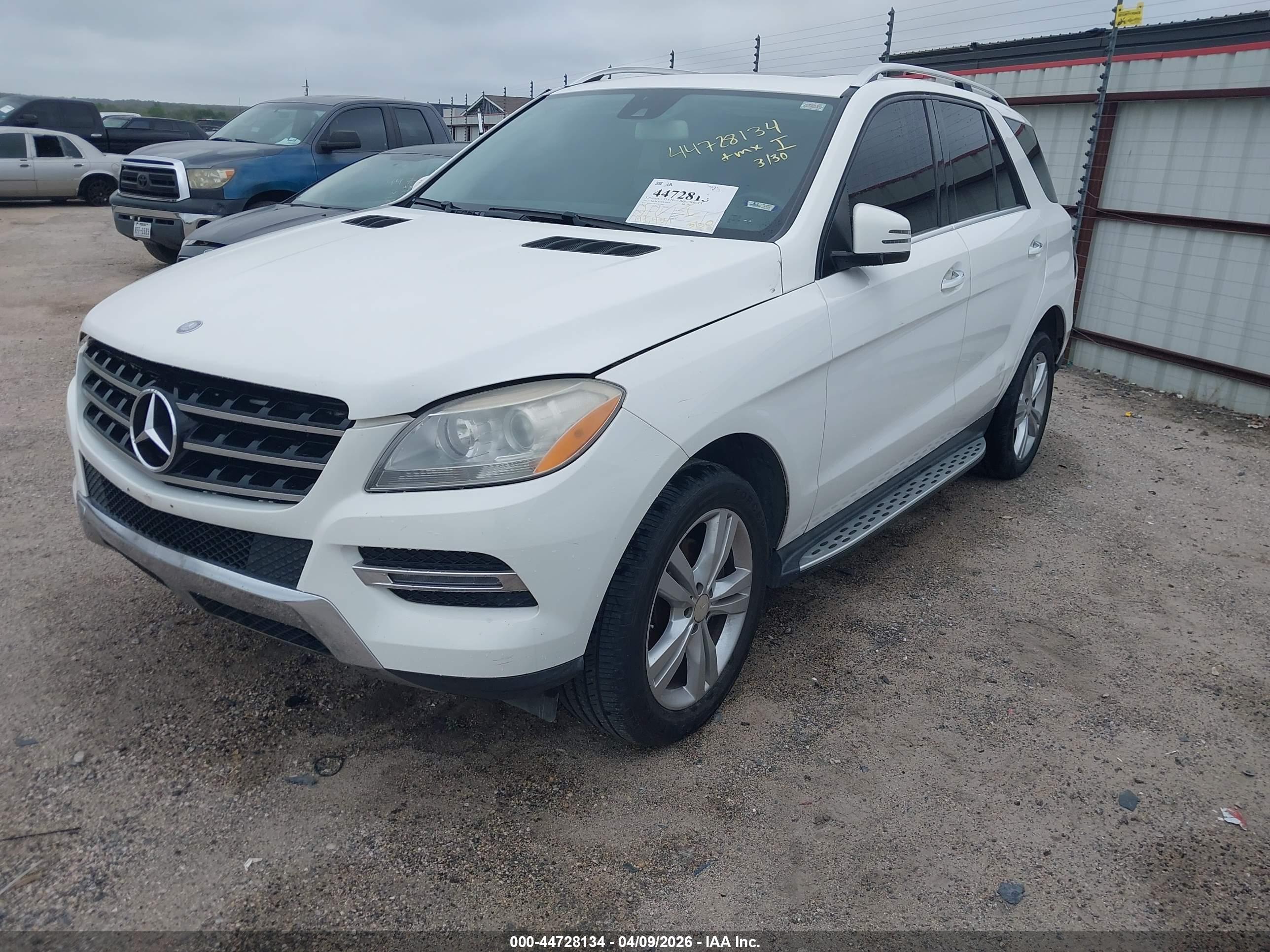 MERCEDES-BENZ ML image 2