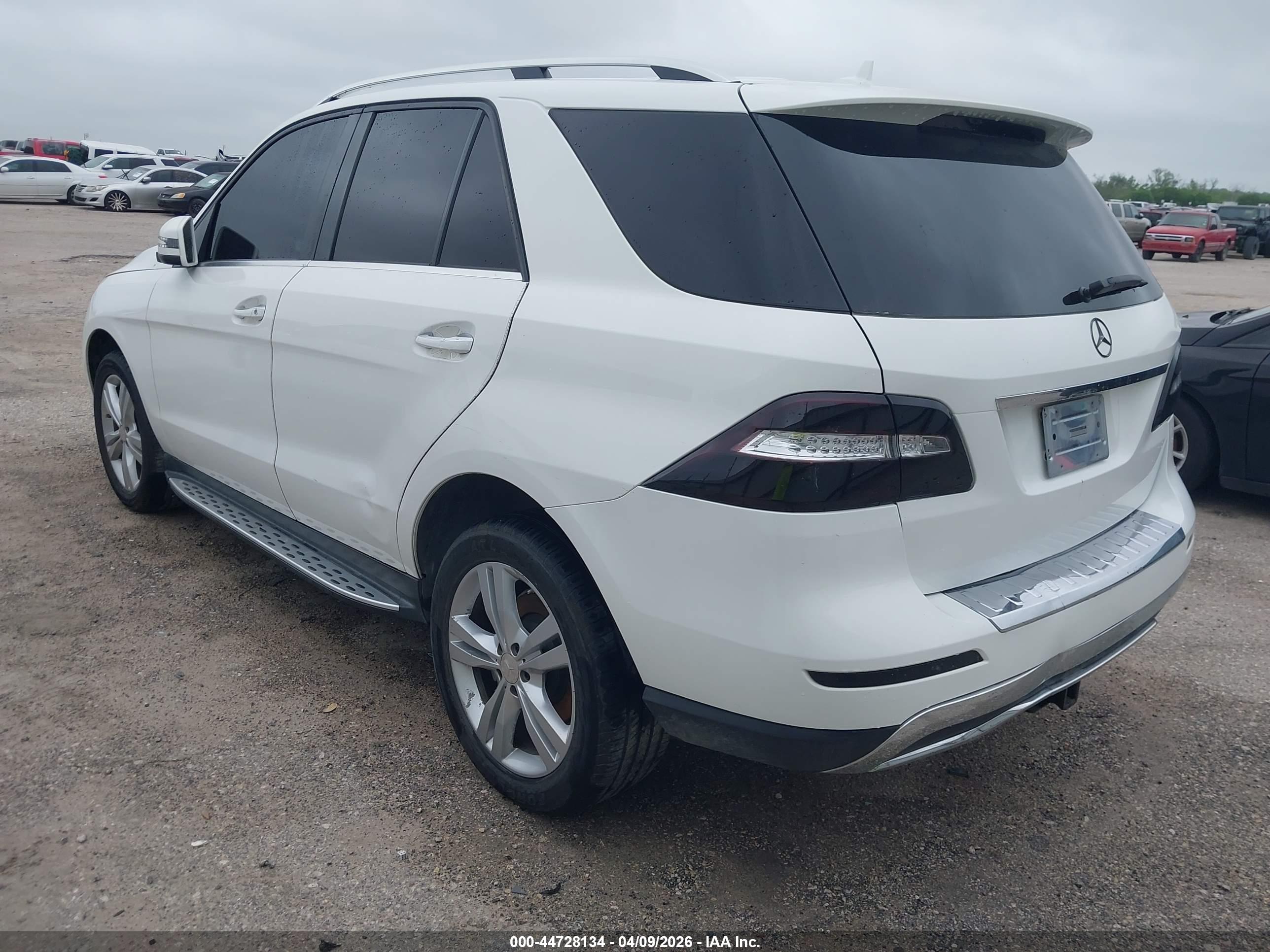 MERCEDES-BENZ ML image 3