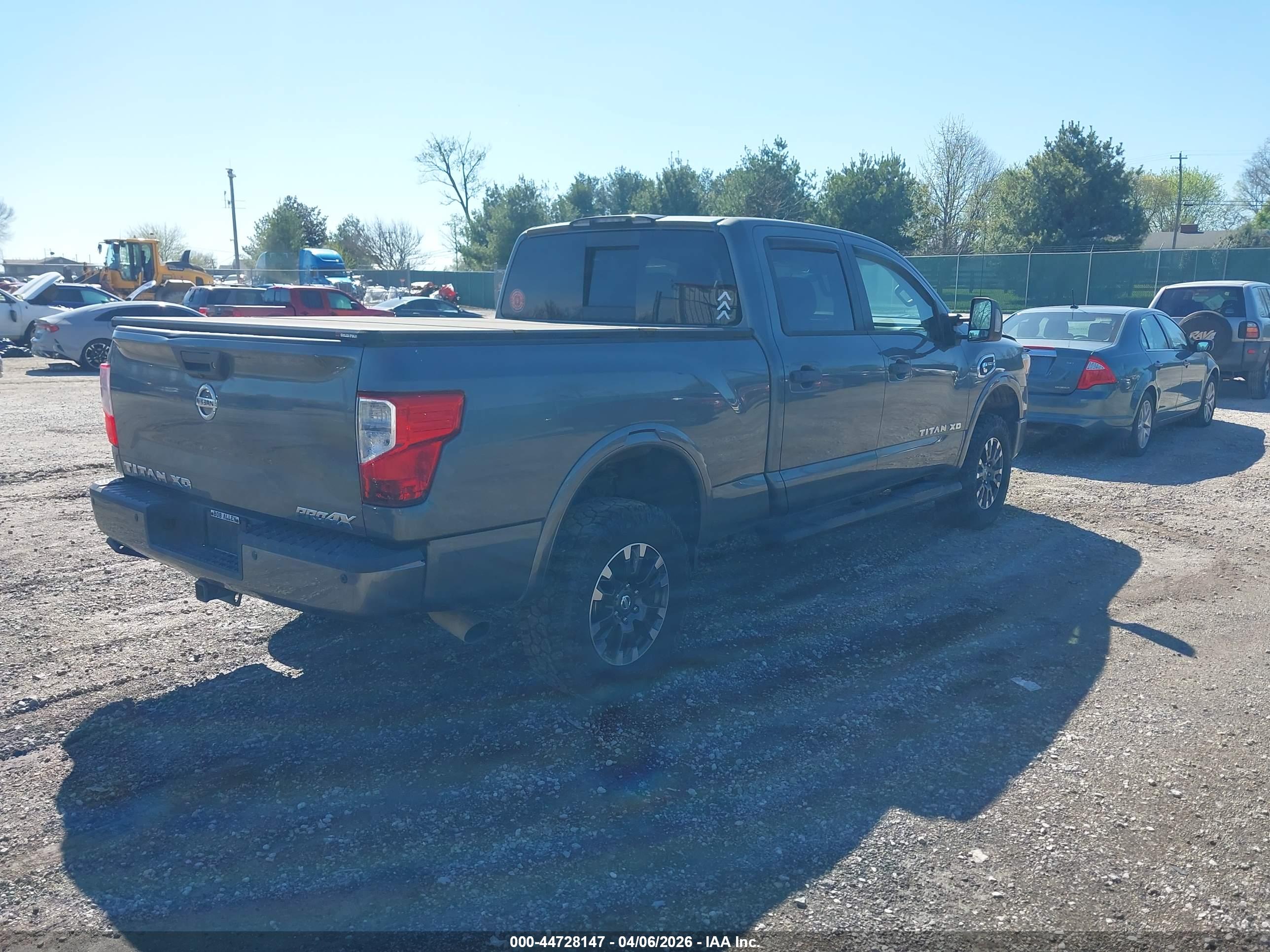 NISSAN TITAN image 4