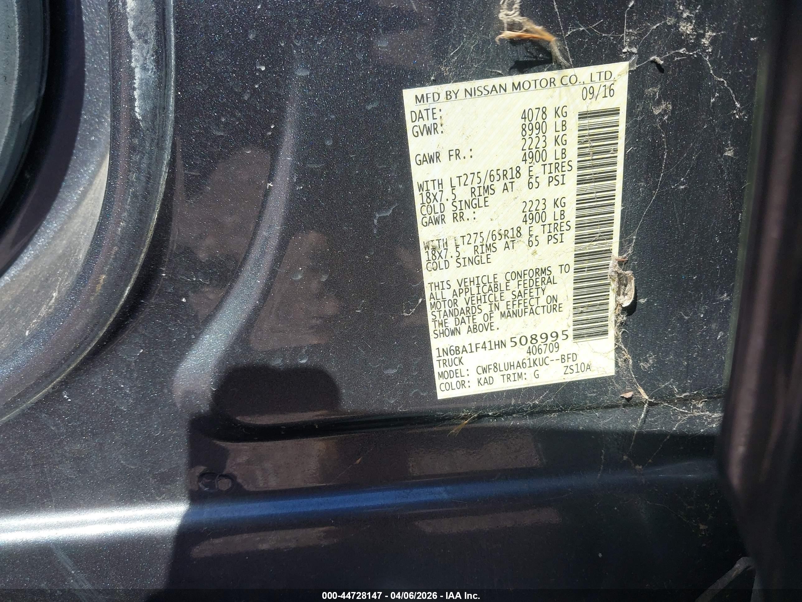 NISSAN TITAN image 9