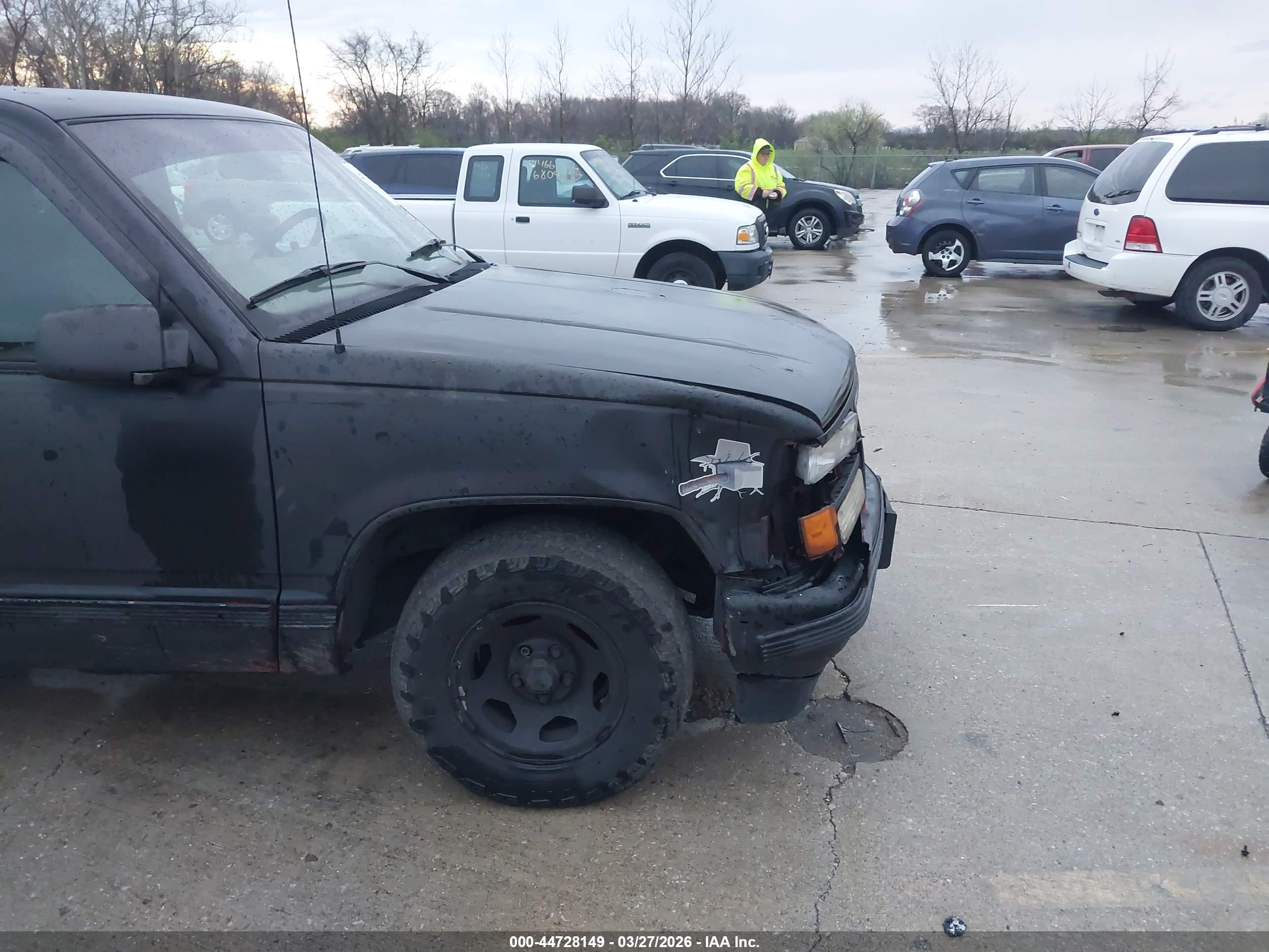 GMC SIERRA image 6