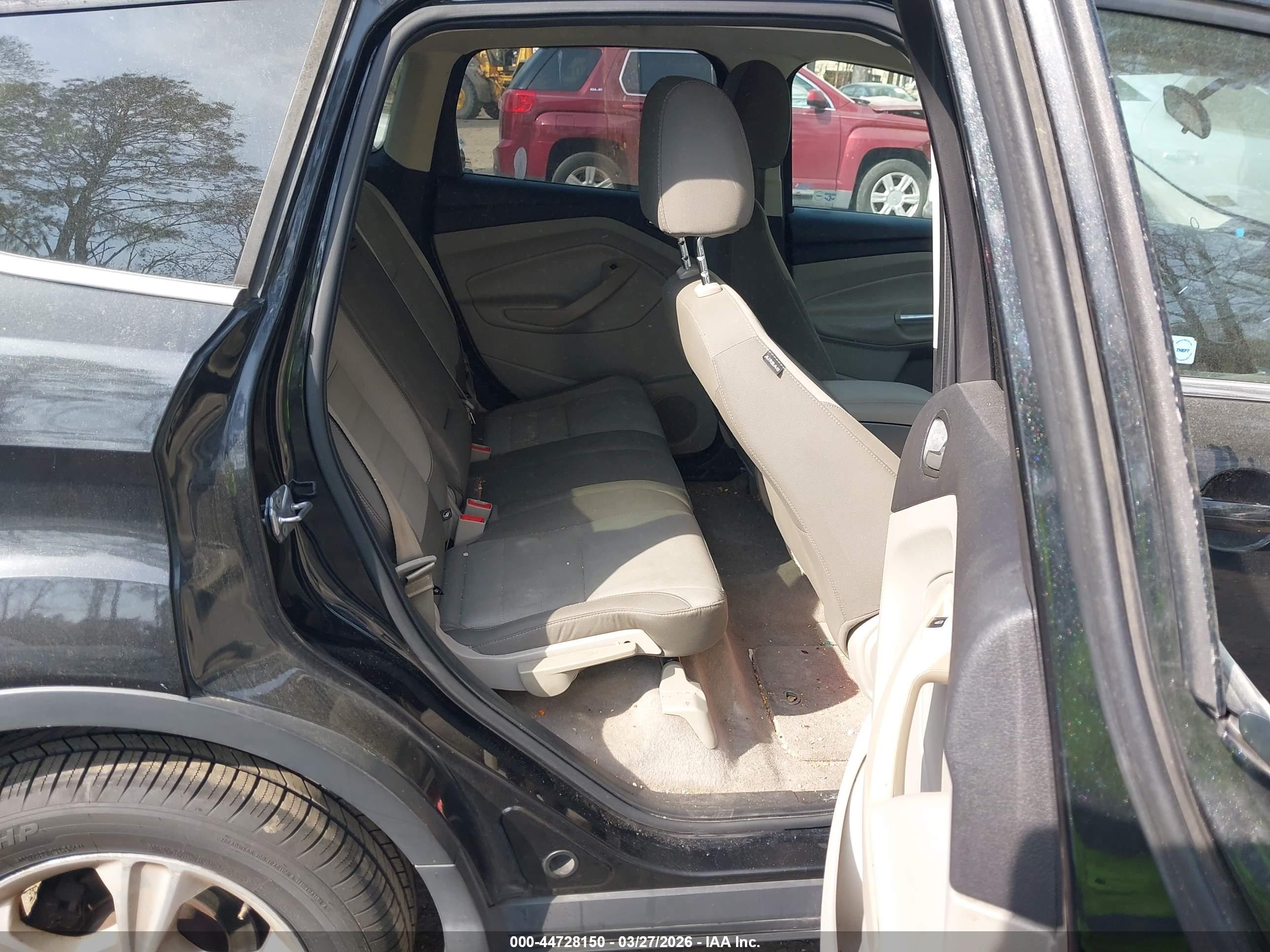 FORD ESCAPE image 8