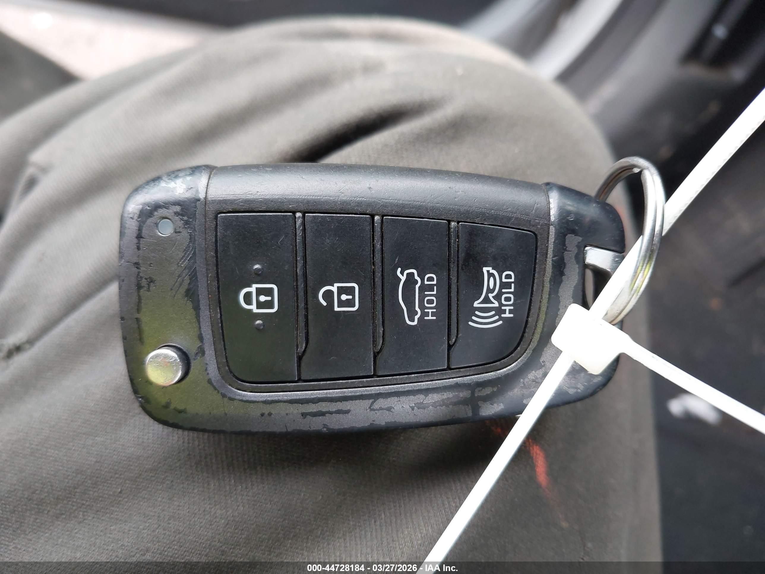 HYUNDAI SONATA image 11
