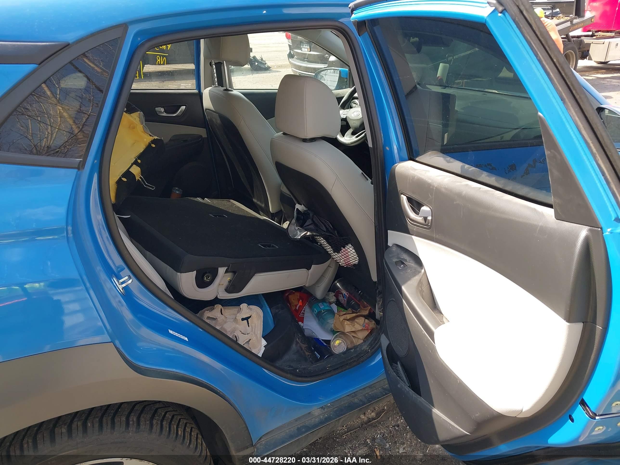 HYUNDAI KONA image 8
