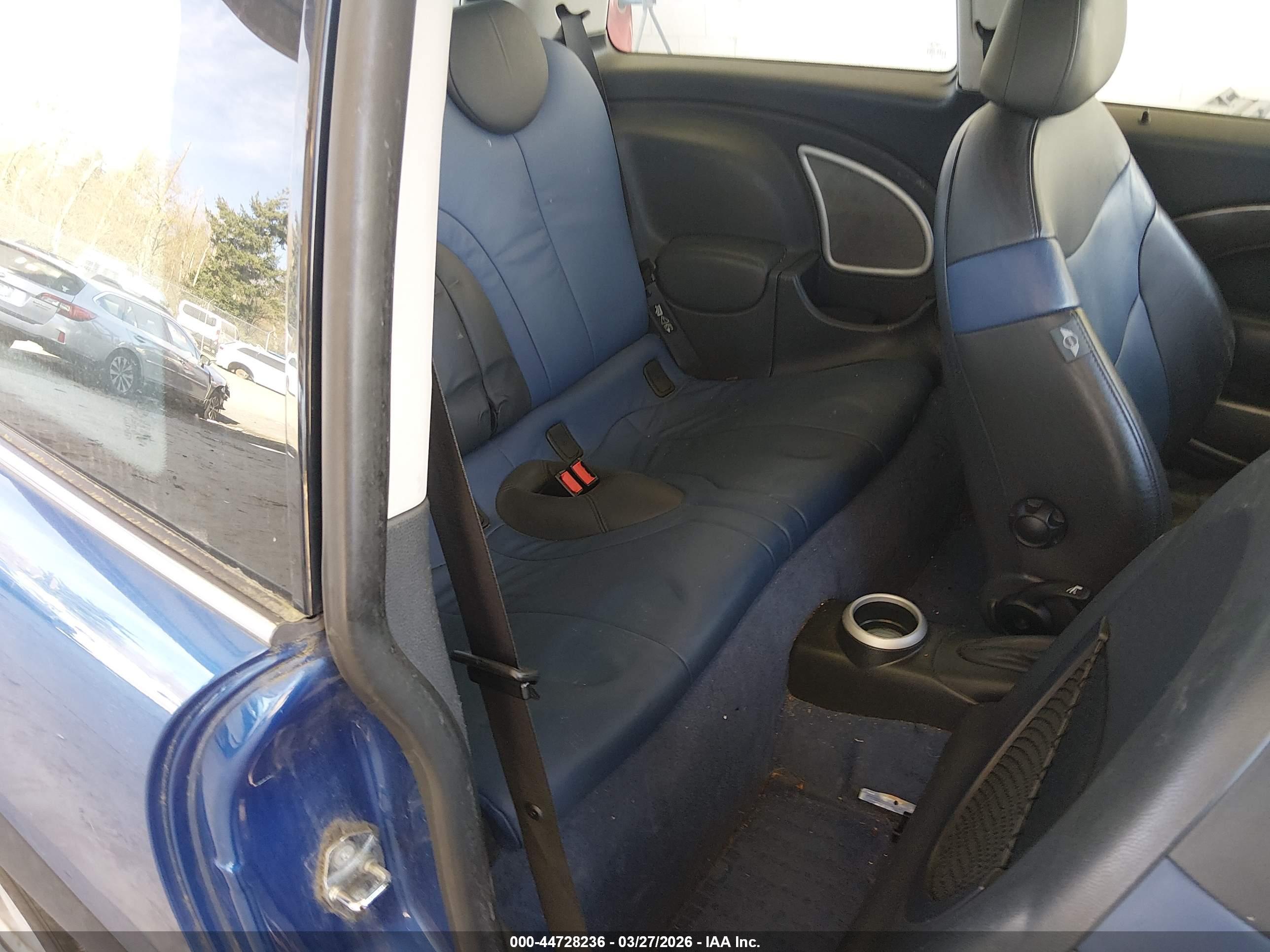 MINI COOPER image 8
