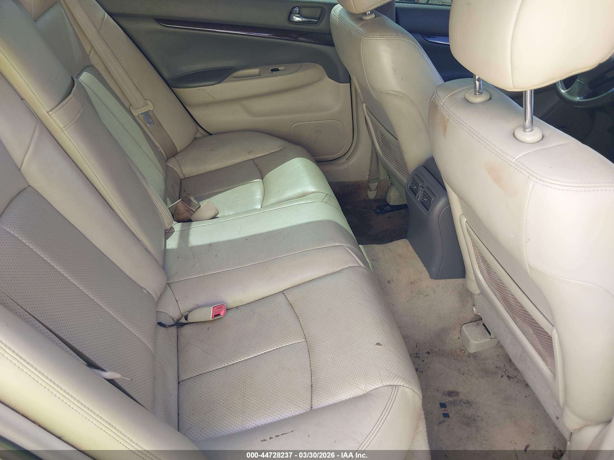 INFINITI G37X image 8