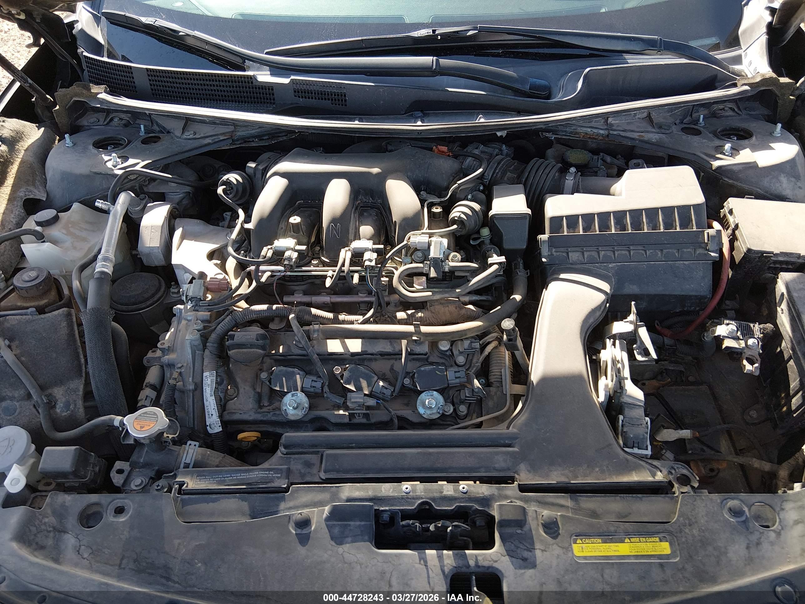 NISSAN MAXIMA image 10