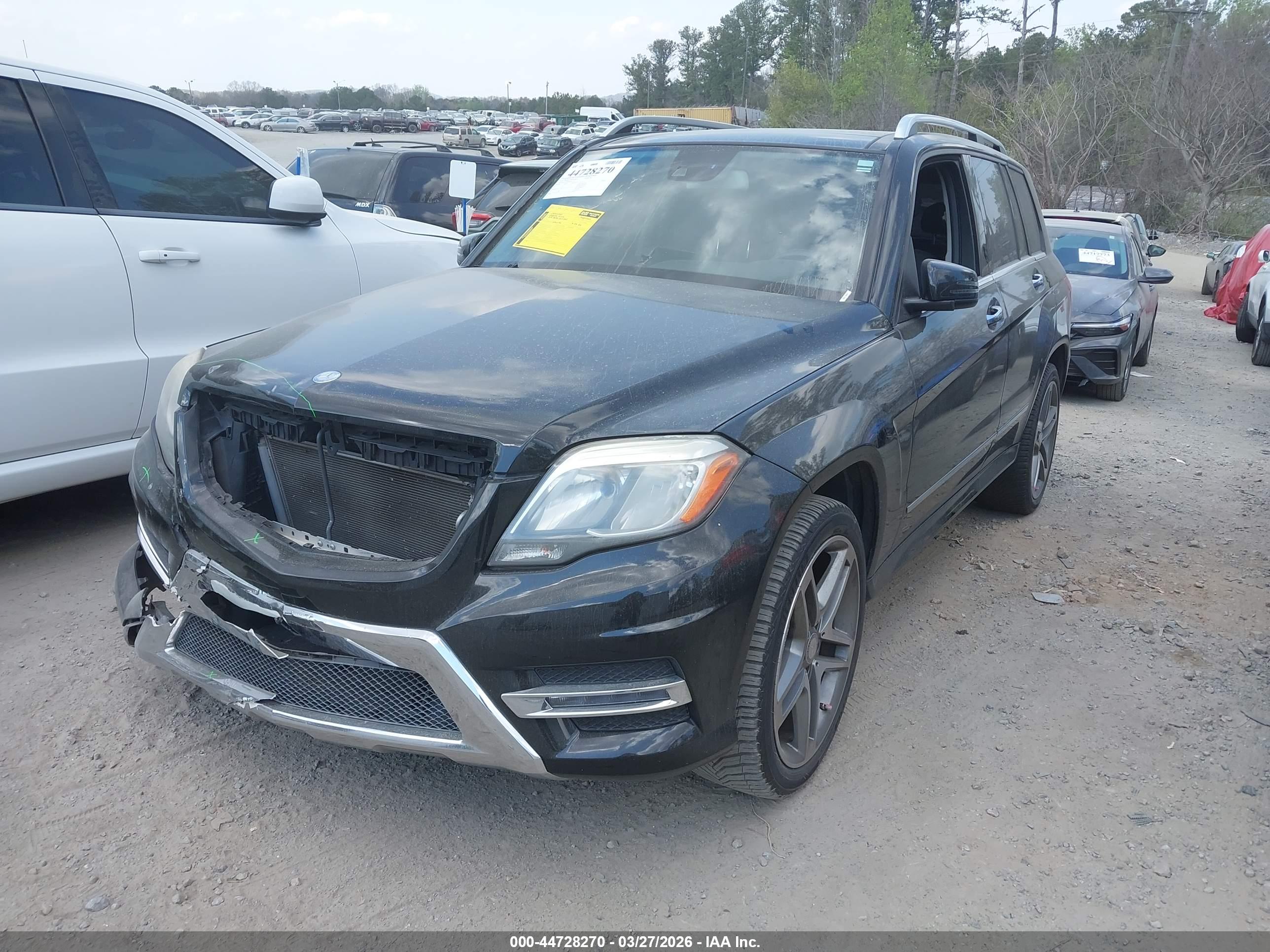 MERCEDES-BENZ GLK image 2