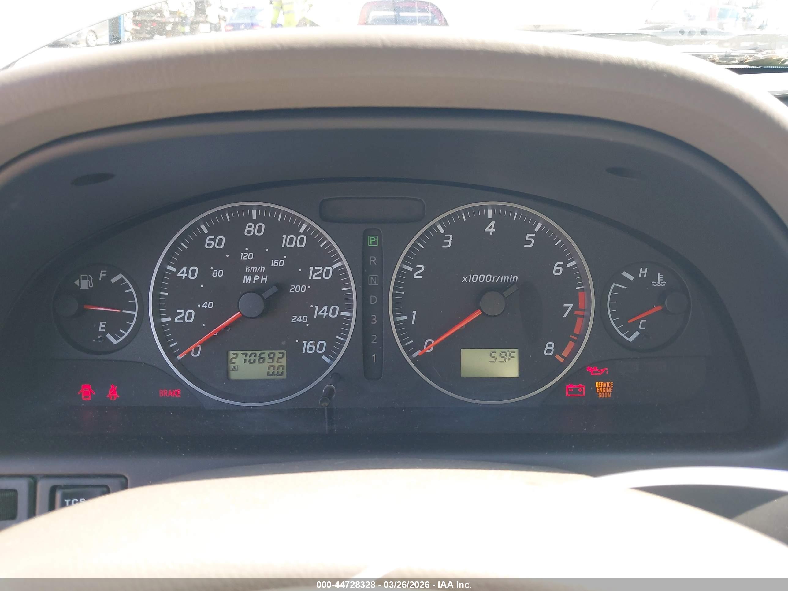 NISSAN MAXIMA image 7