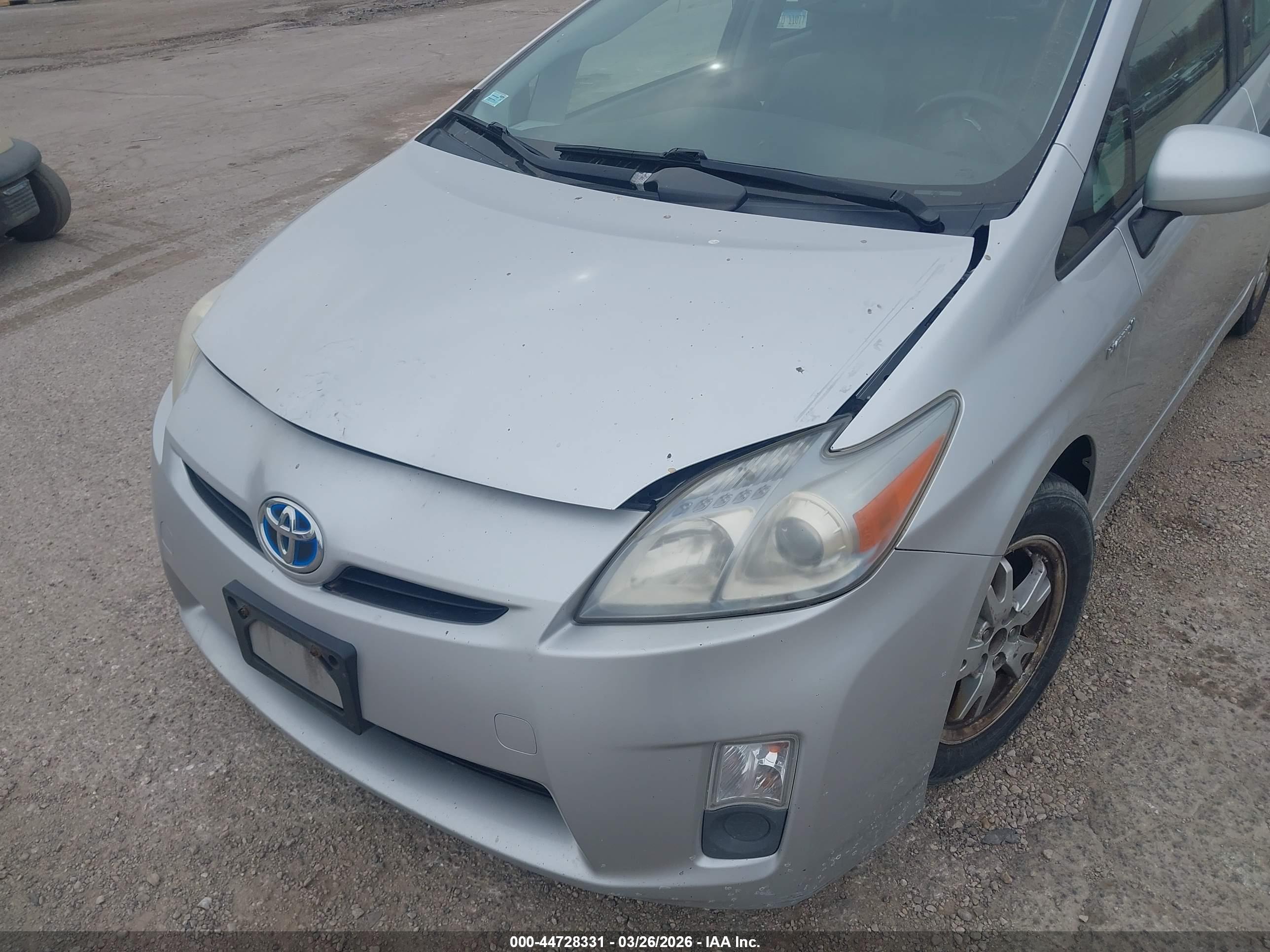 TOYOTA PRIUS image 6