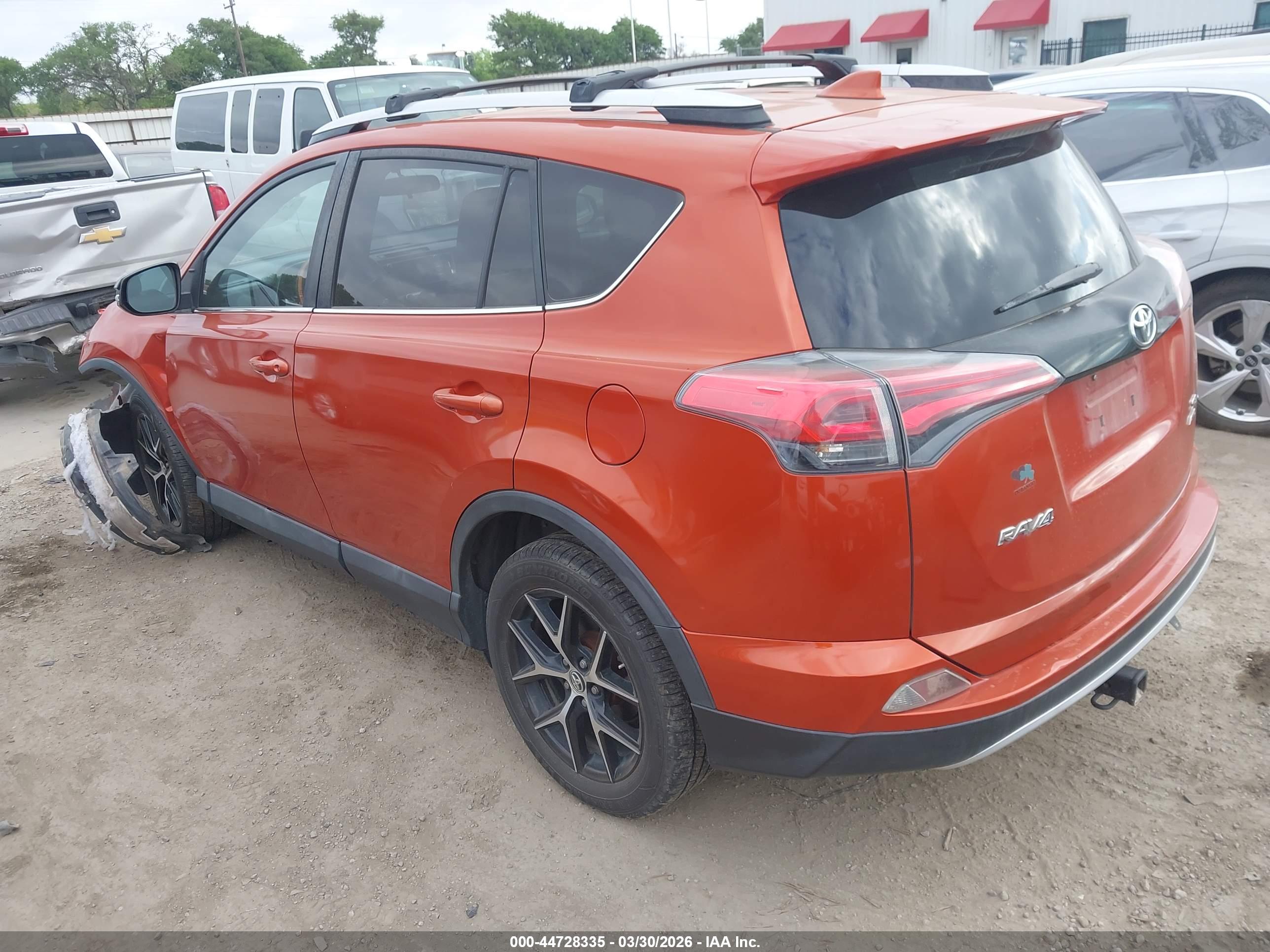 TOYOTA RAV4 image 3
